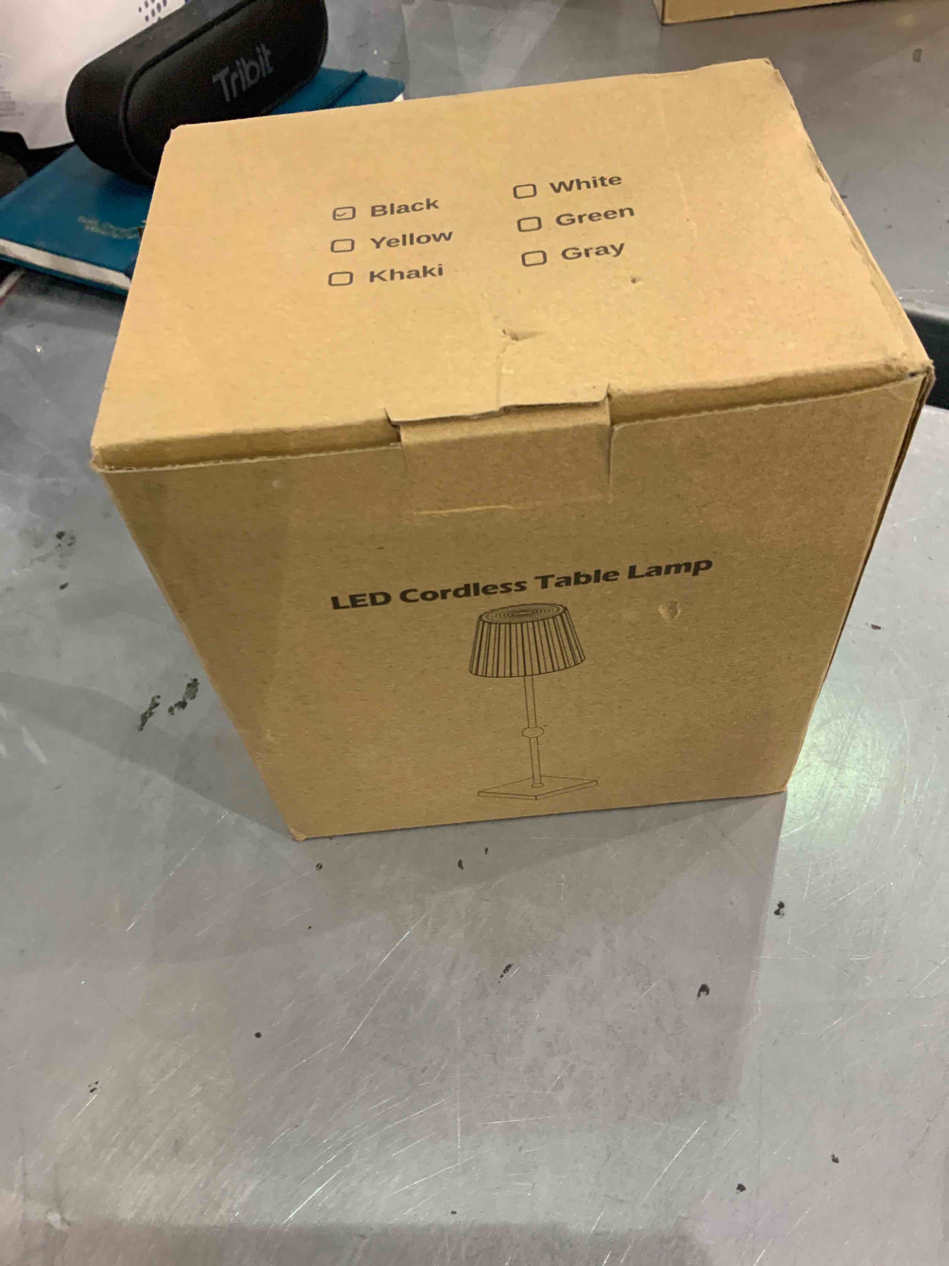 https://s3.amazonaws.com/lotting-images-prod/bidfta/EXS00435144_1693394103912.jpeg
