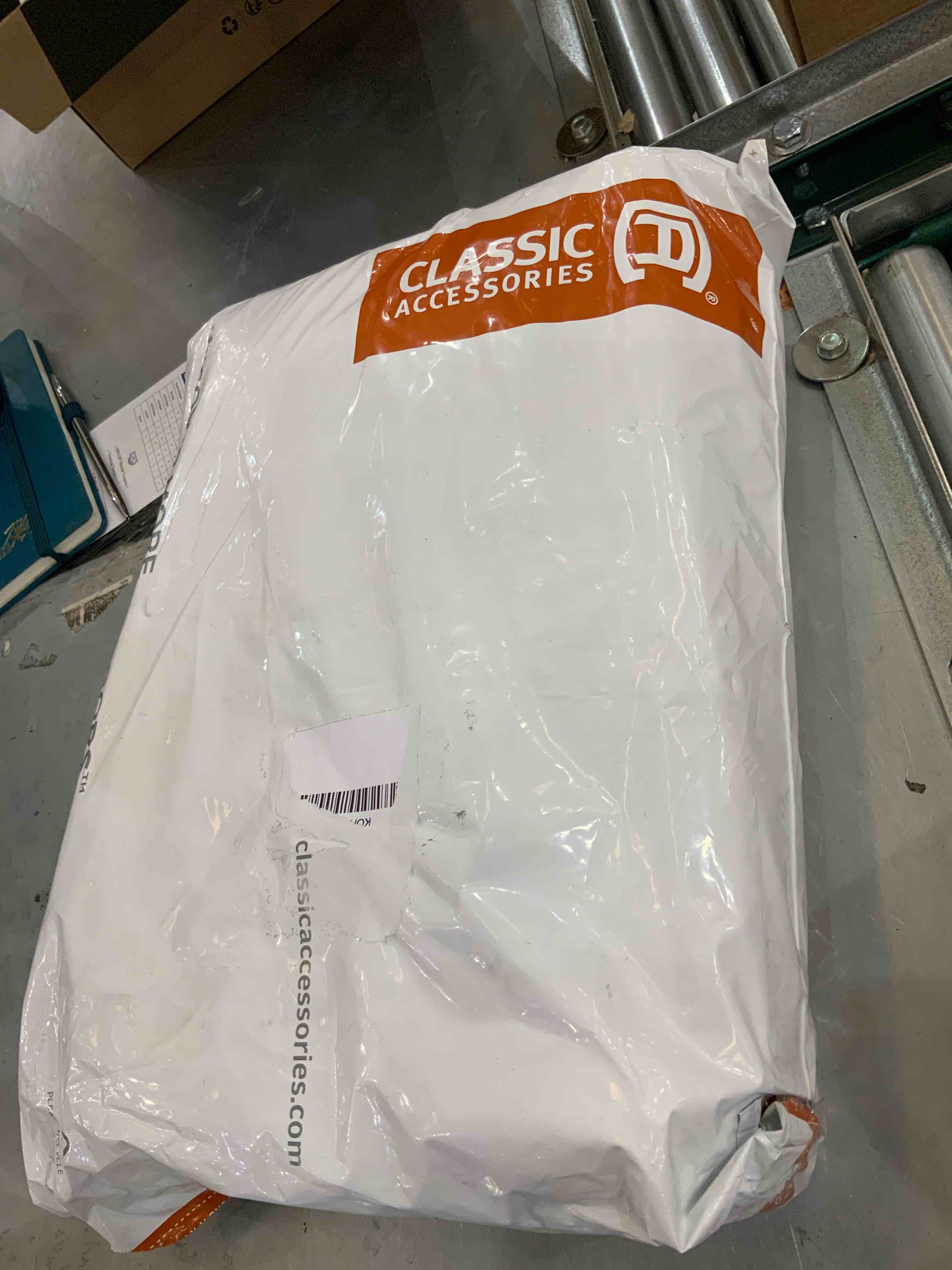 https://s3.amazonaws.com/lotting-images-prod/bidfta/EXS00435305_1693411082442.jpeg