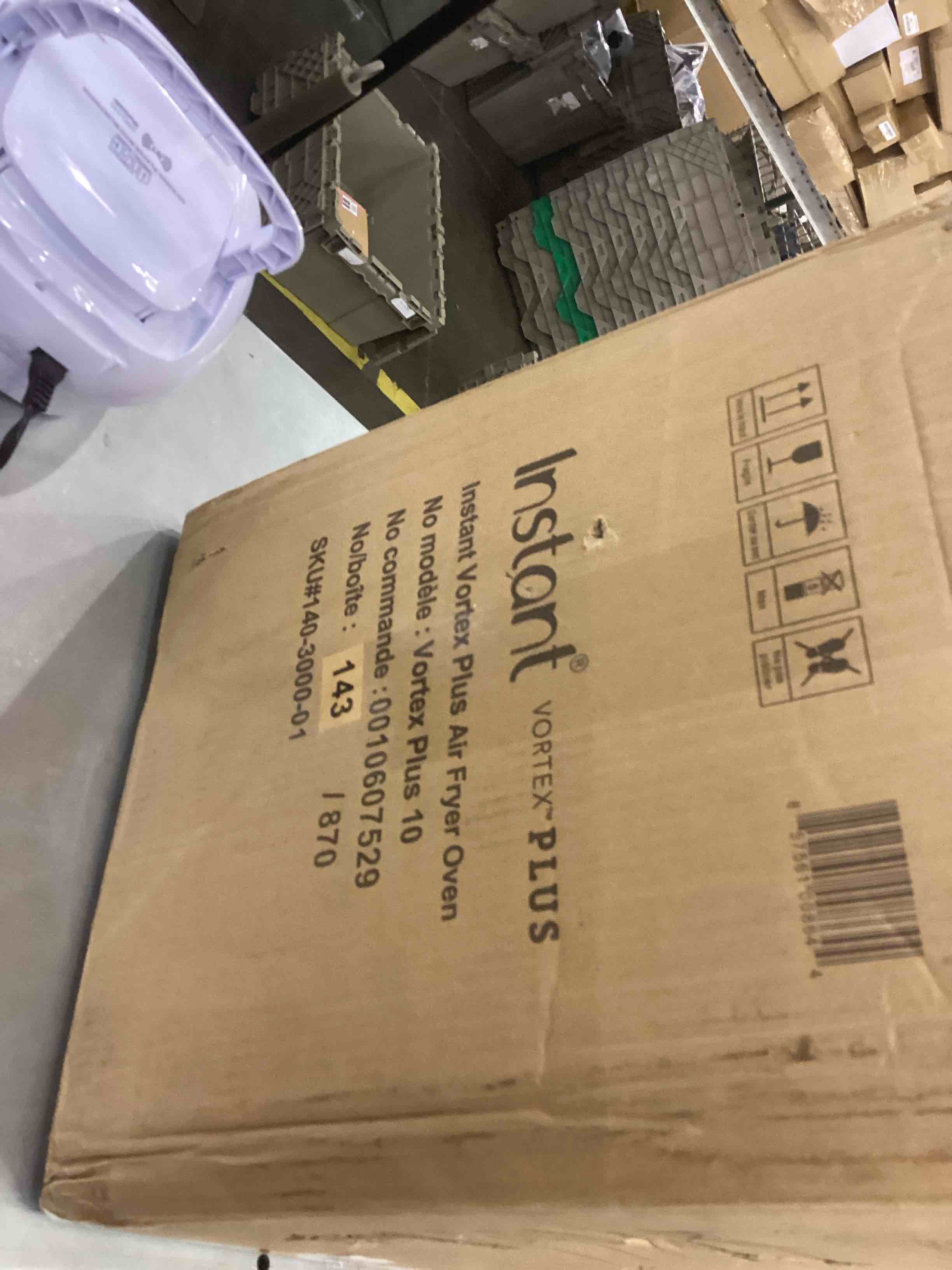 https://s3.amazonaws.com/lotting-images-prod/bidfta/EXS00435502_1692629592810.jpeg