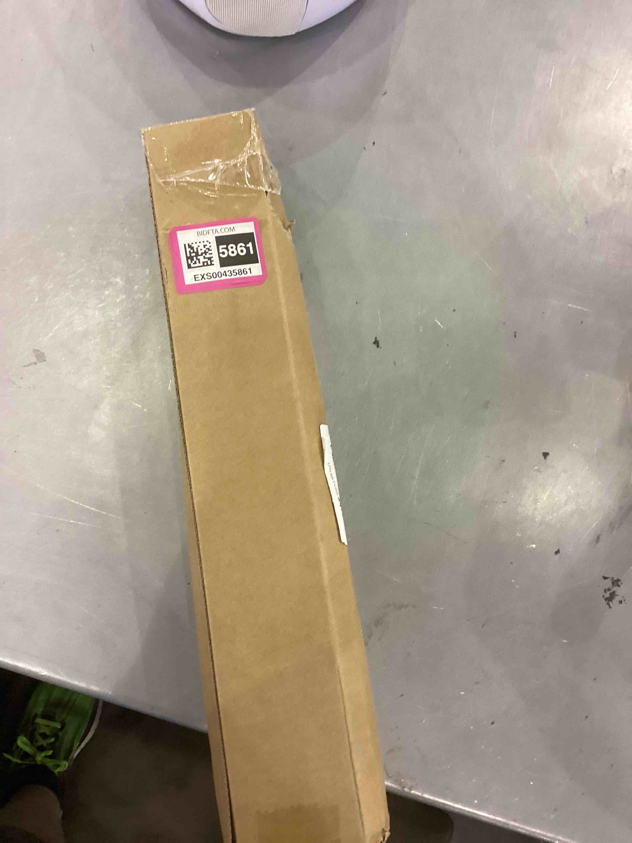 https://s3.amazonaws.com/lotting-images-prod/bidfta/EXS00435861_1692875120407.jpeg