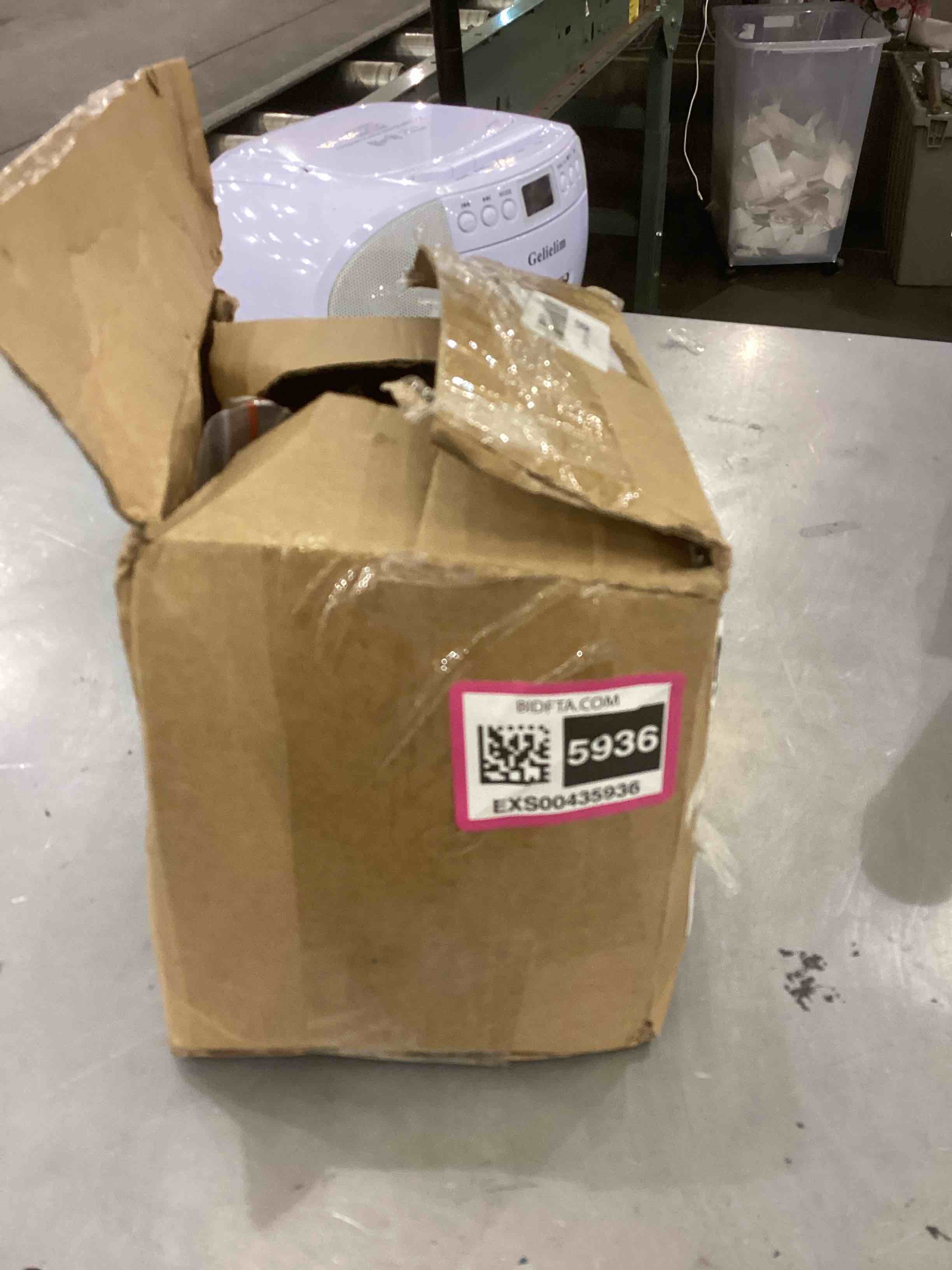 https://s3.amazonaws.com/lotting-images-prod/bidfta/EXS00435936_1692888755006.jpeg