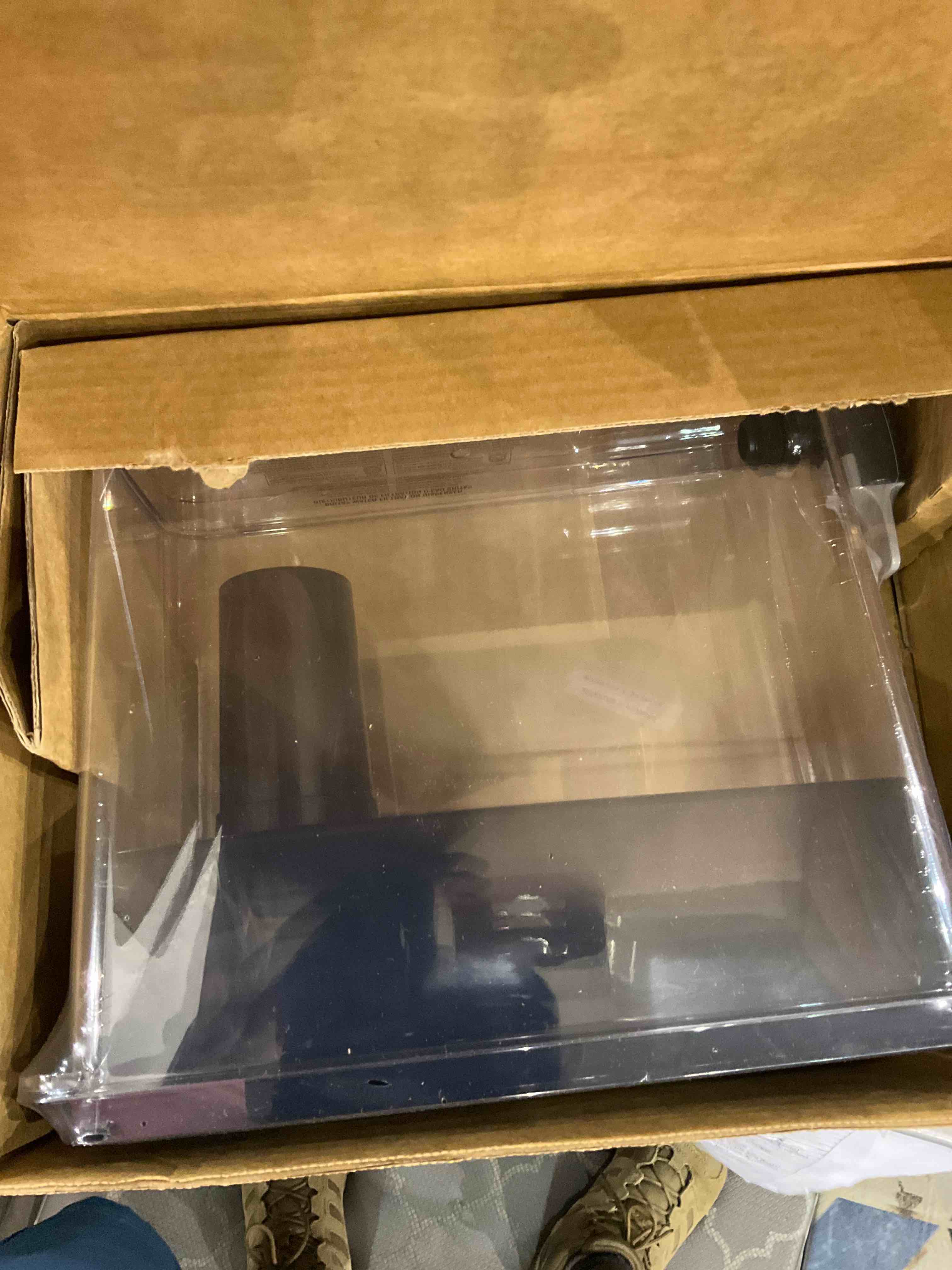 https://s3.amazonaws.com/lotting-images-prod/bidfta/EXS00436095_1693393786606.jpeg