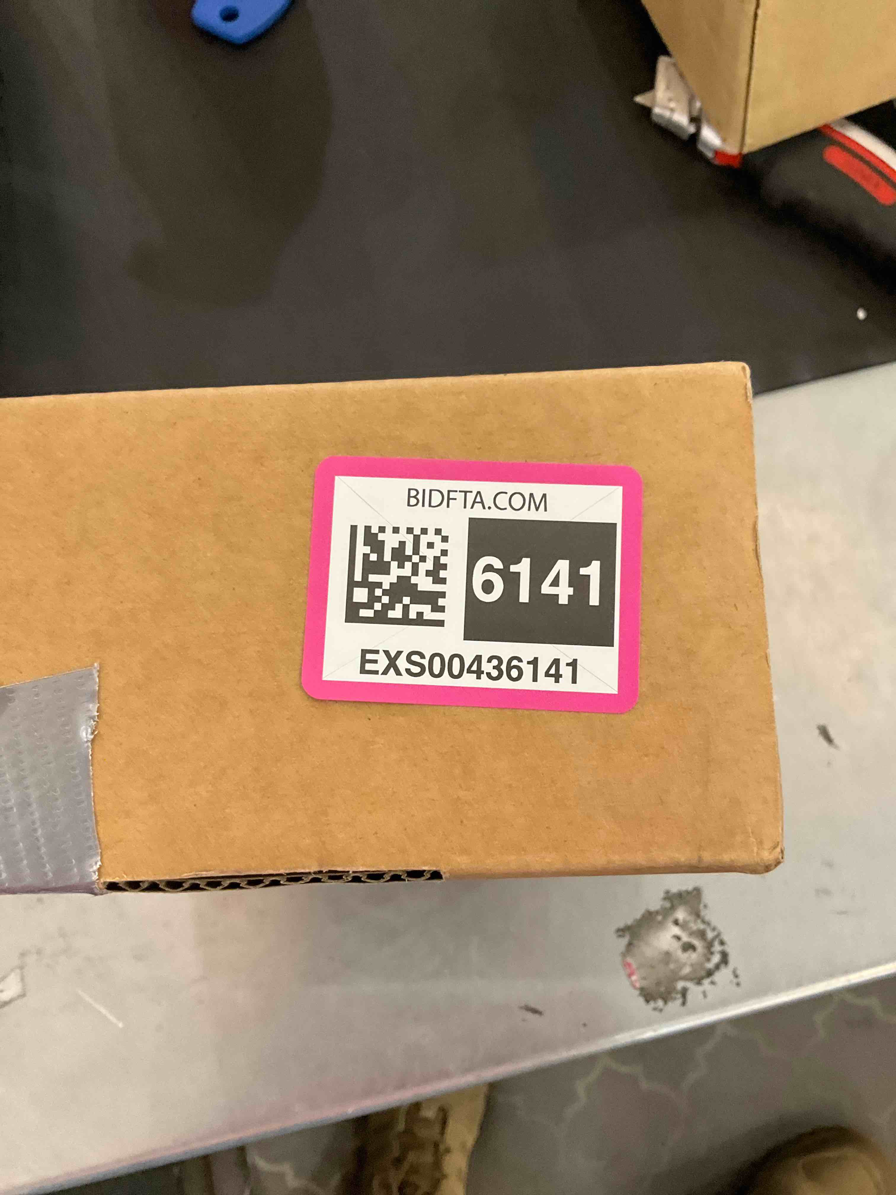 https://s3.amazonaws.com/lotting-images-prod/bidfta/EXS00436141_1693410322970.jpeg