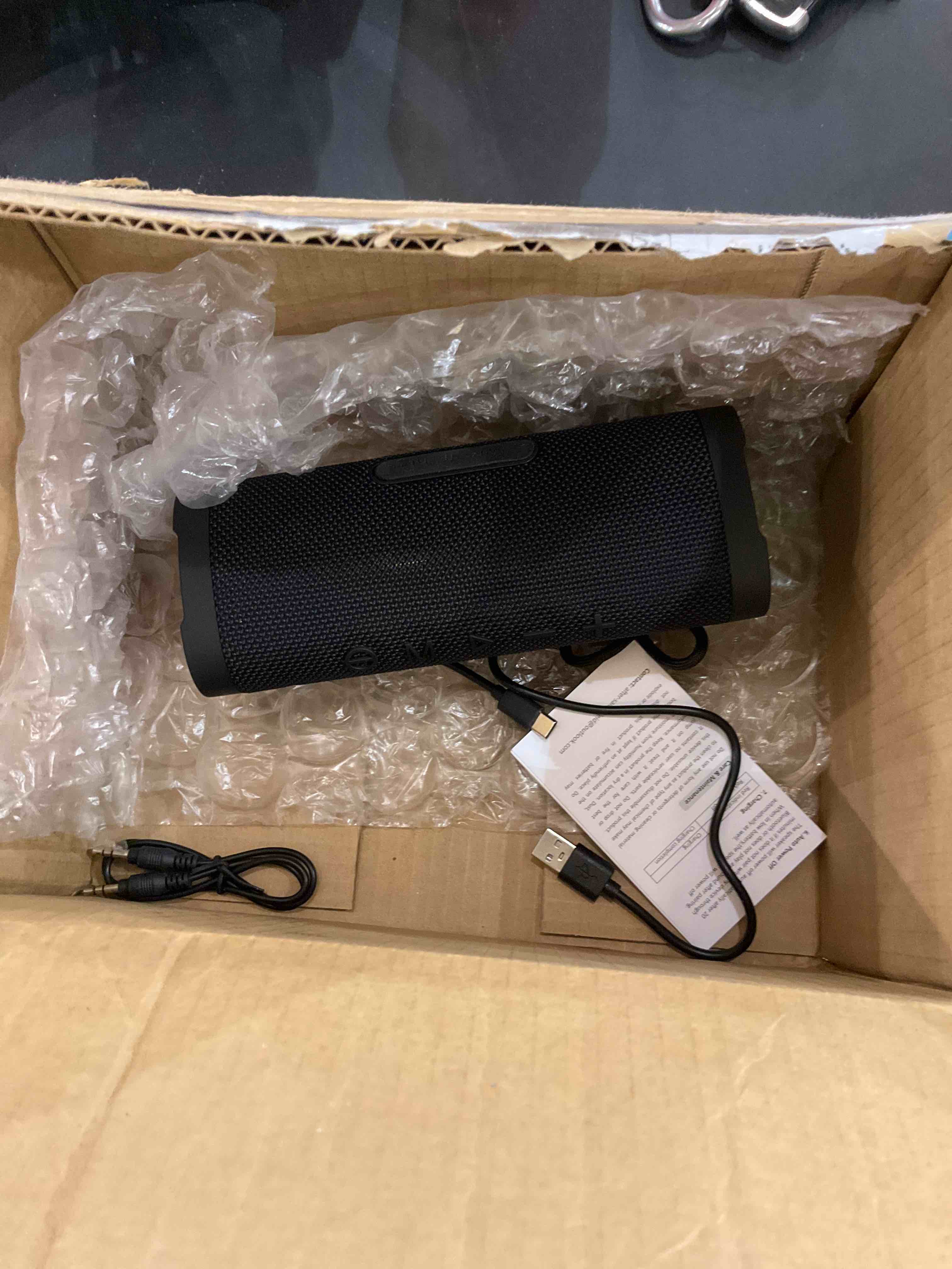 https://s3.amazonaws.com/lotting-images-prod/bidfta/EXS00436182_1693490832510.jpeg