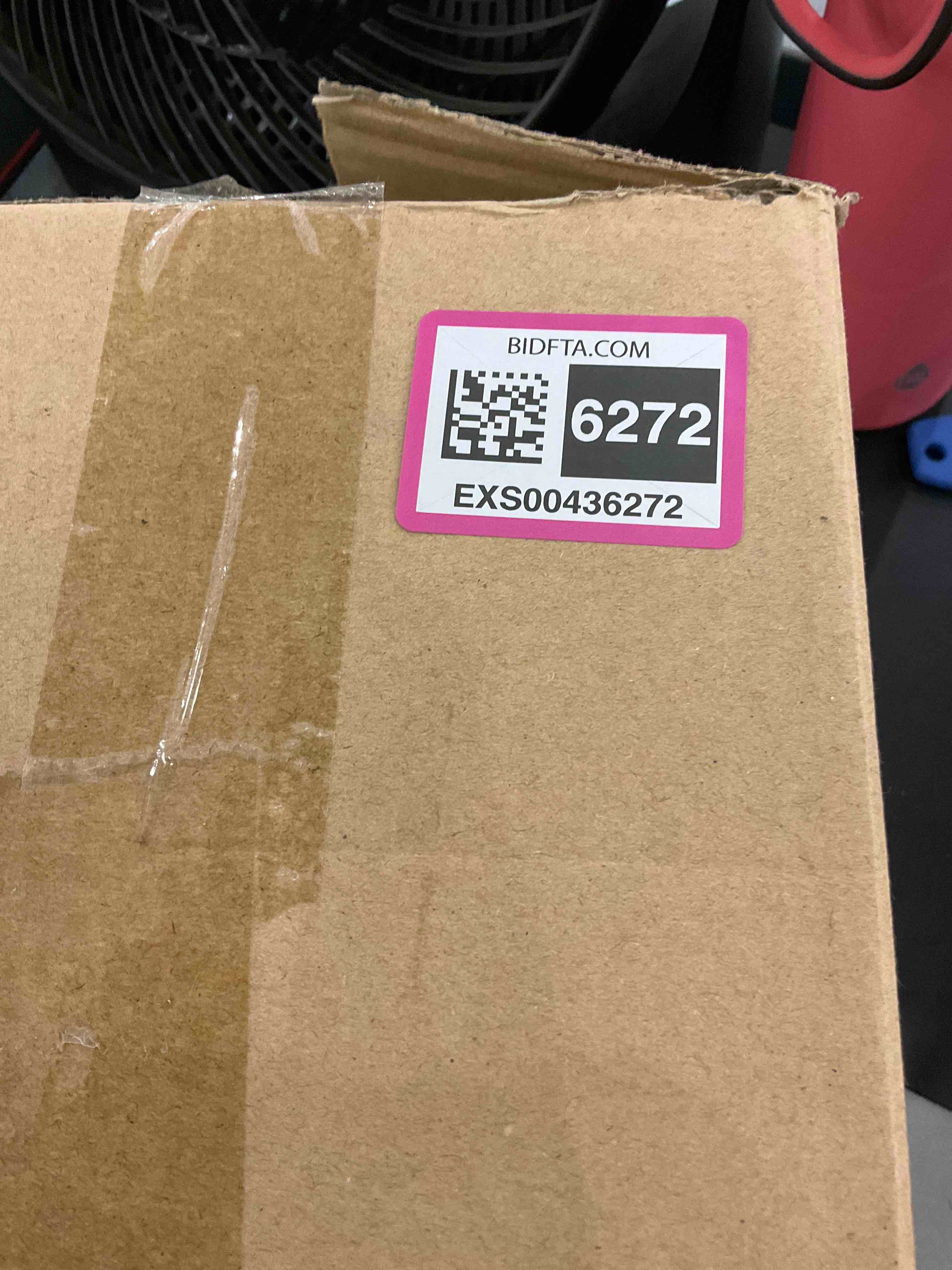 https://s3.amazonaws.com/lotting-images-prod/bidfta/EXS00436272_1693571379982.jpeg