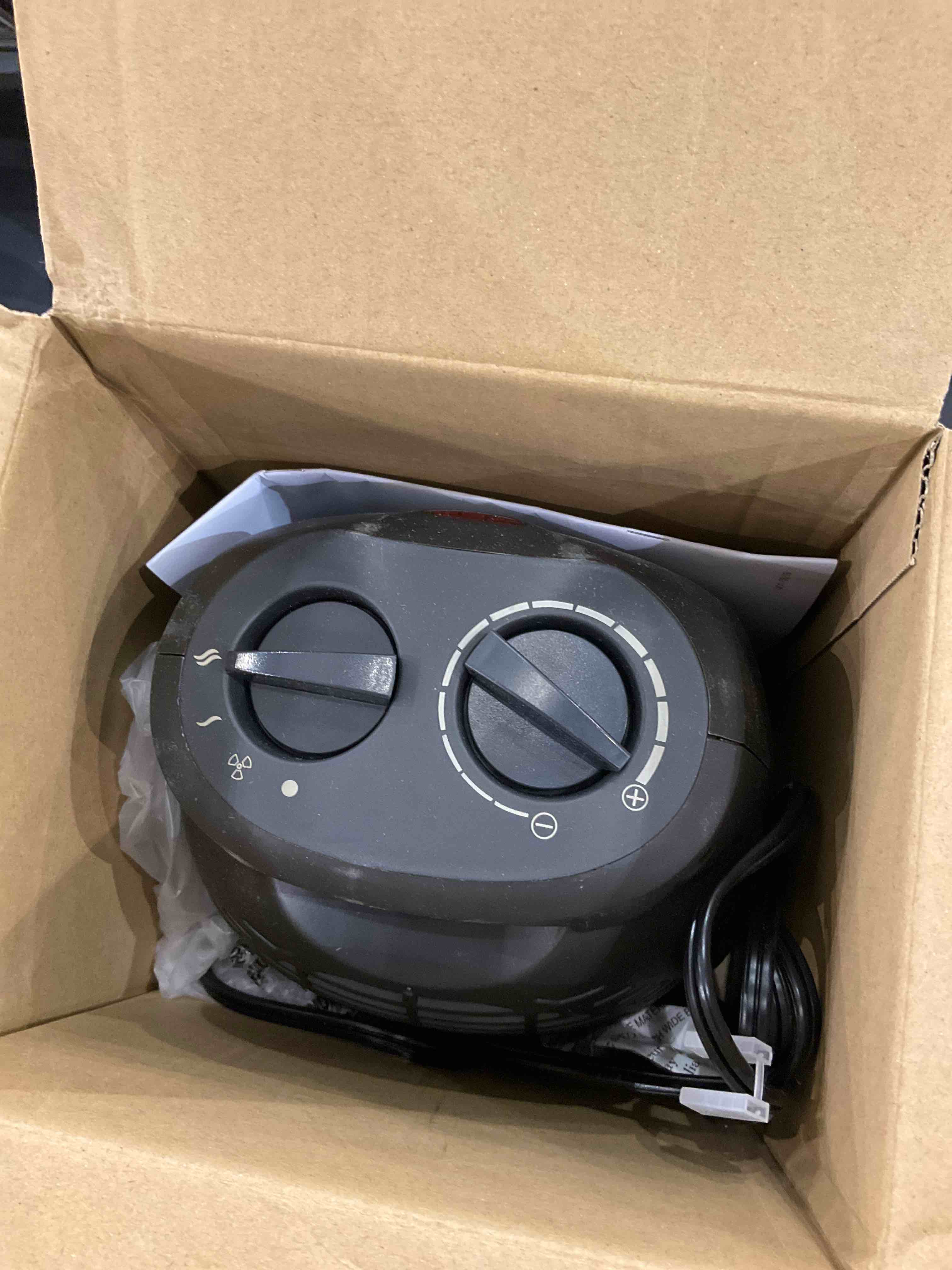 https://s3.amazonaws.com/lotting-images-prod/bidfta/EXS00436353_1693912738849.jpeg