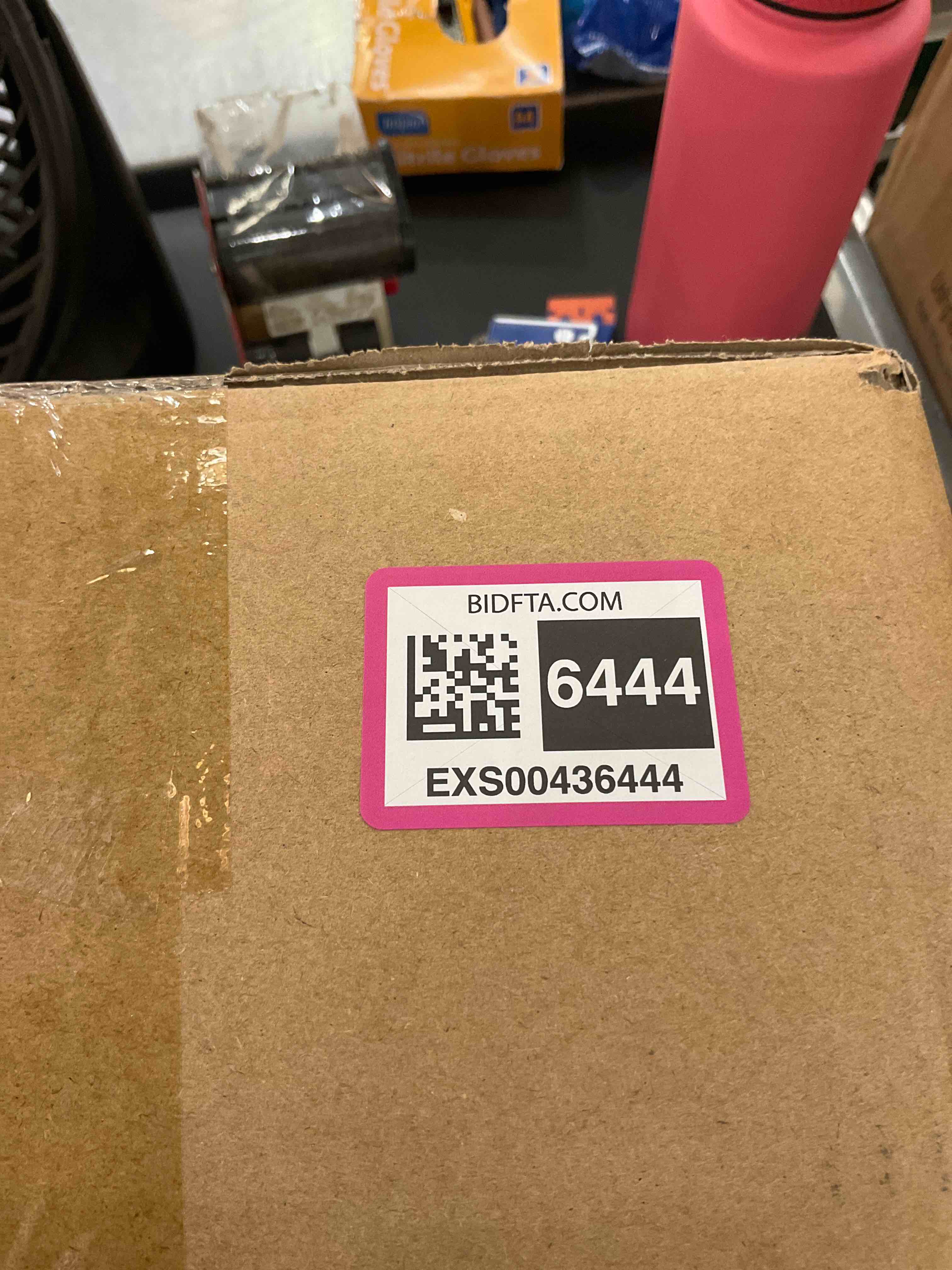 https://s3.amazonaws.com/lotting-images-prod/bidfta/EXS00436444_1693933377528.jpeg