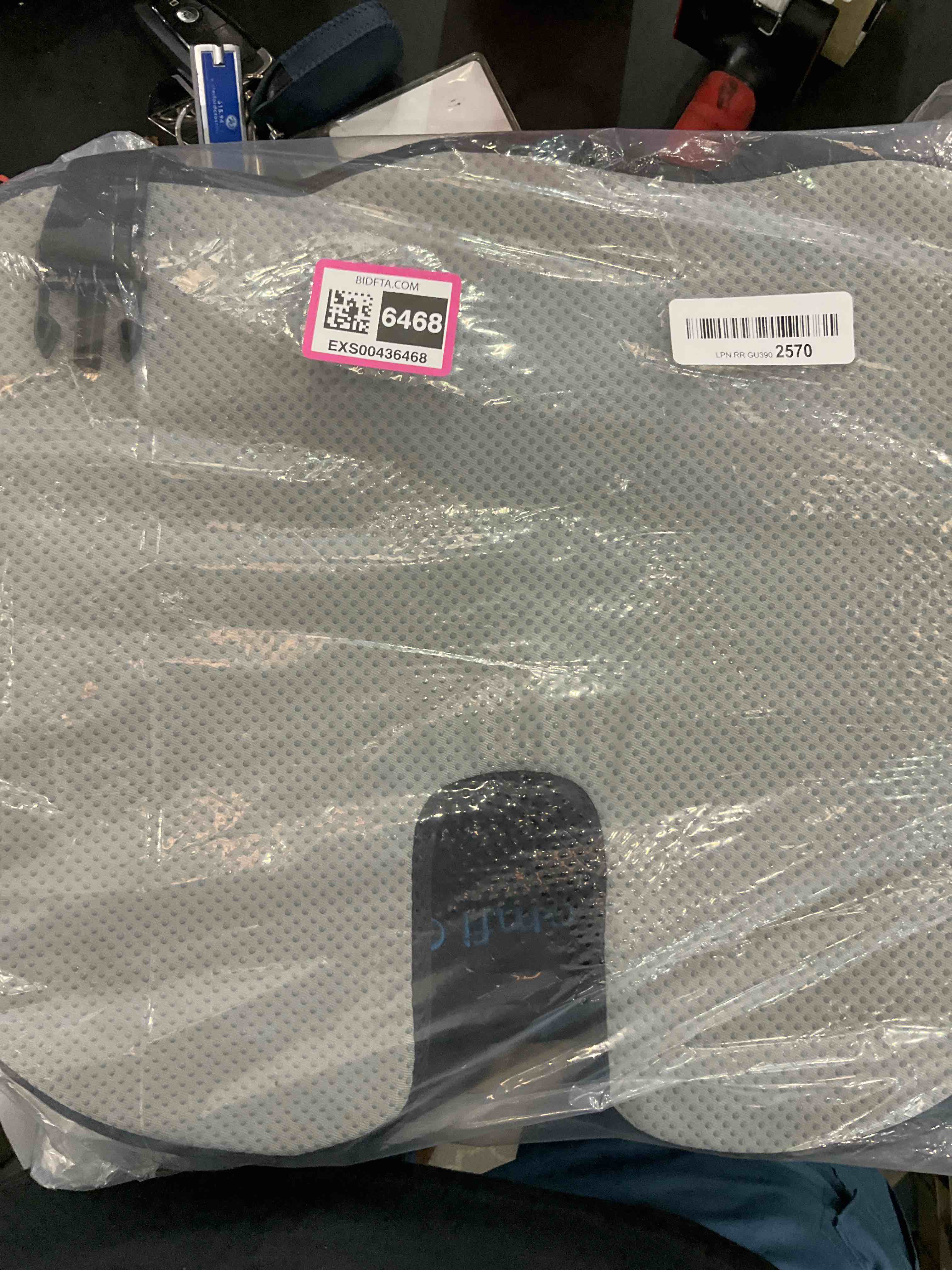 https://s3.amazonaws.com/lotting-images-prod/bidfta/EXS00436468_1693938794953.jpeg