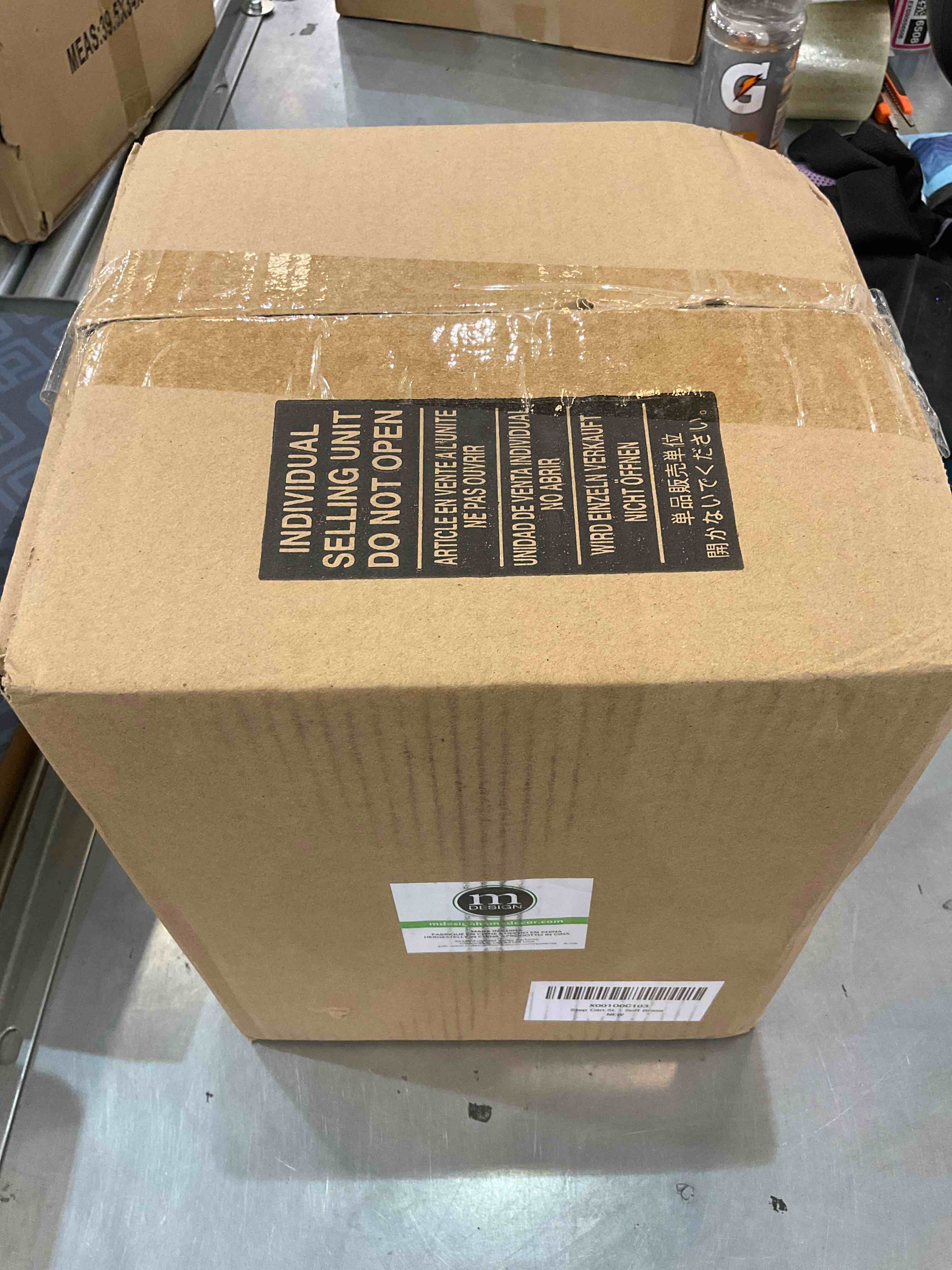 https://s3.amazonaws.com/lotting-images-prod/bidfta/EXS00436650_1693501291223.jpeg