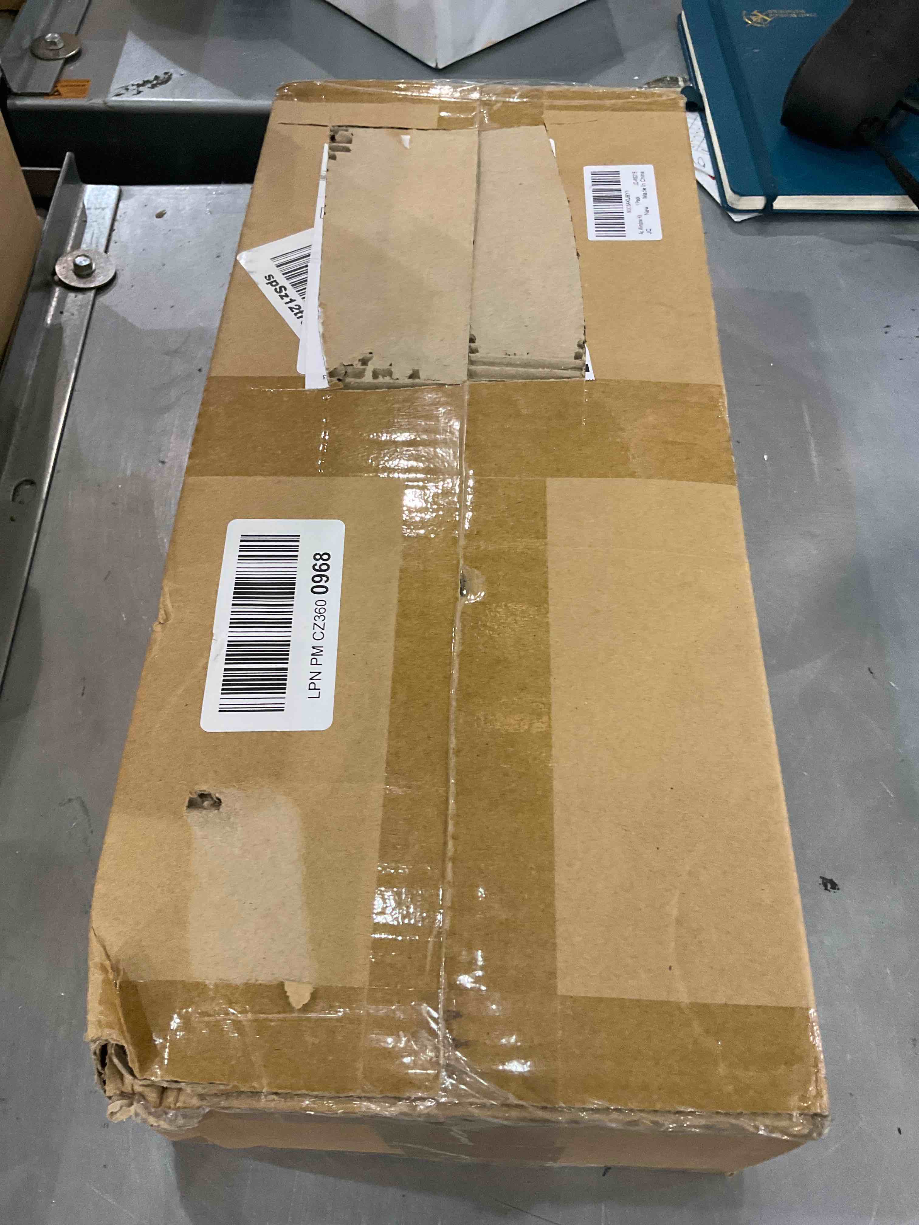 https://s3.amazonaws.com/lotting-images-prod/bidfta/EXS00436731_1693570055446.jpeg
