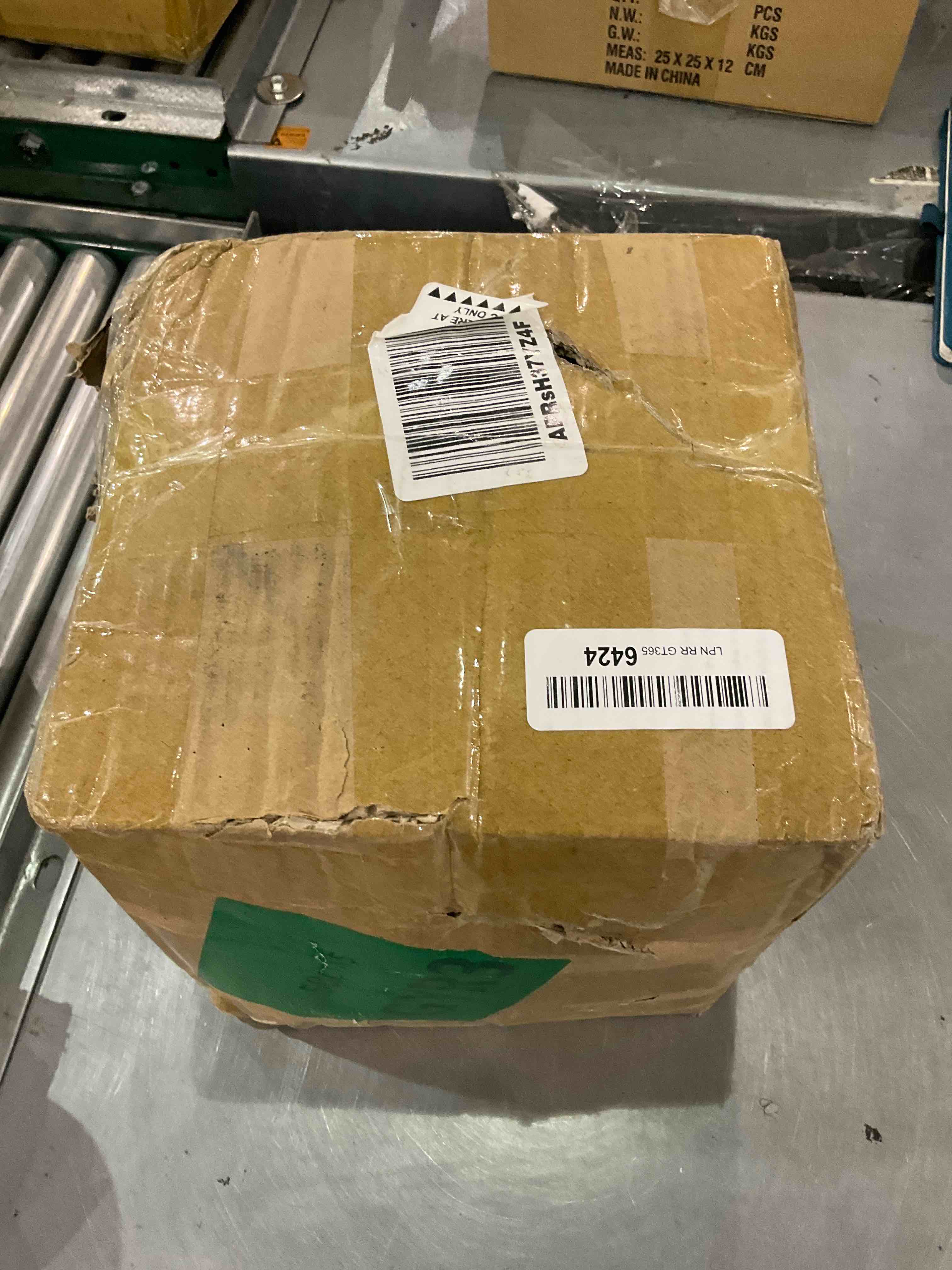 https://s3.amazonaws.com/lotting-images-prod/bidfta/EXS00436915_1693913562404.jpeg
