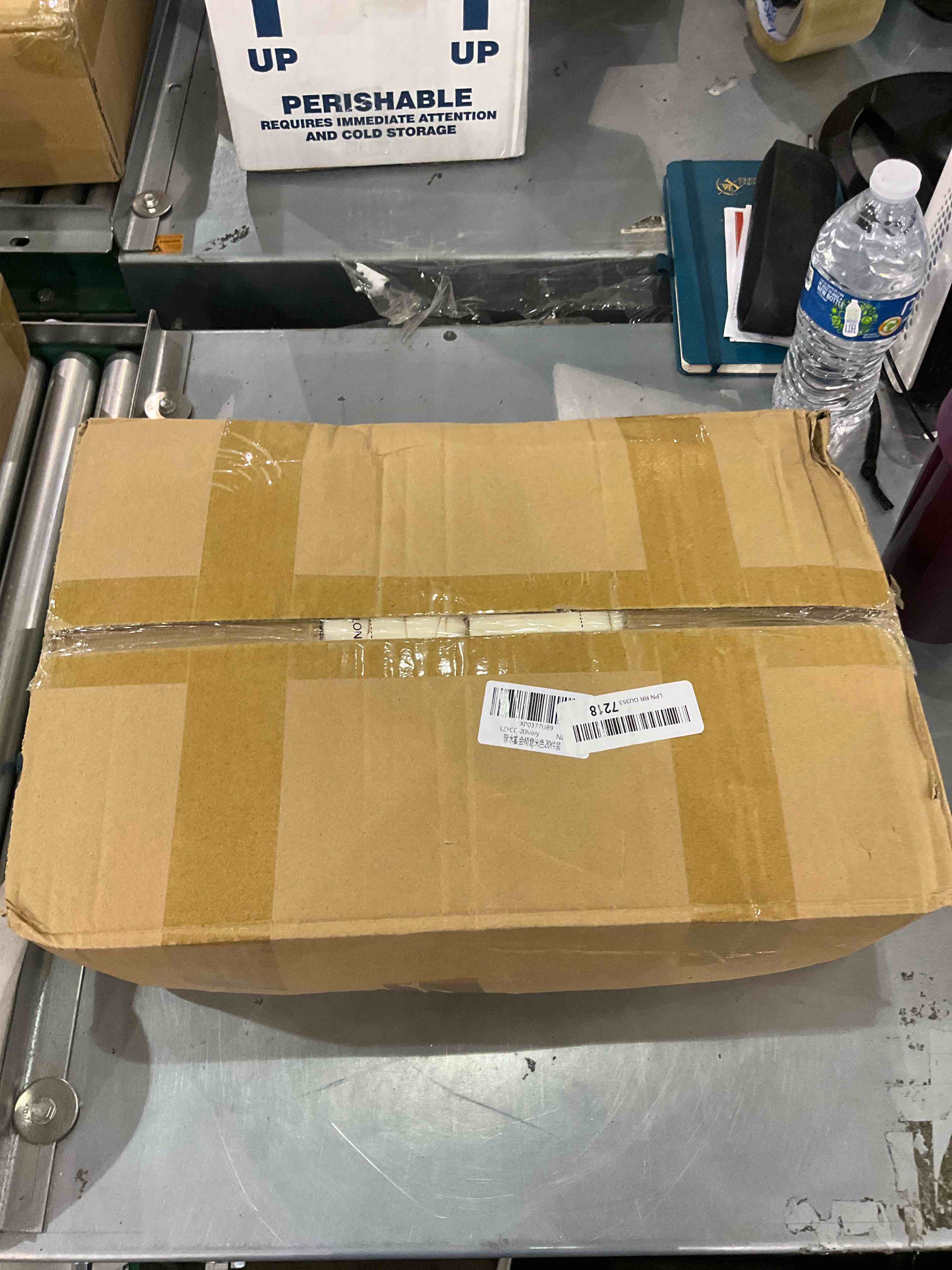https://s3.amazonaws.com/lotting-images-prod/bidfta/EXS00436921_1693914136498.jpeg