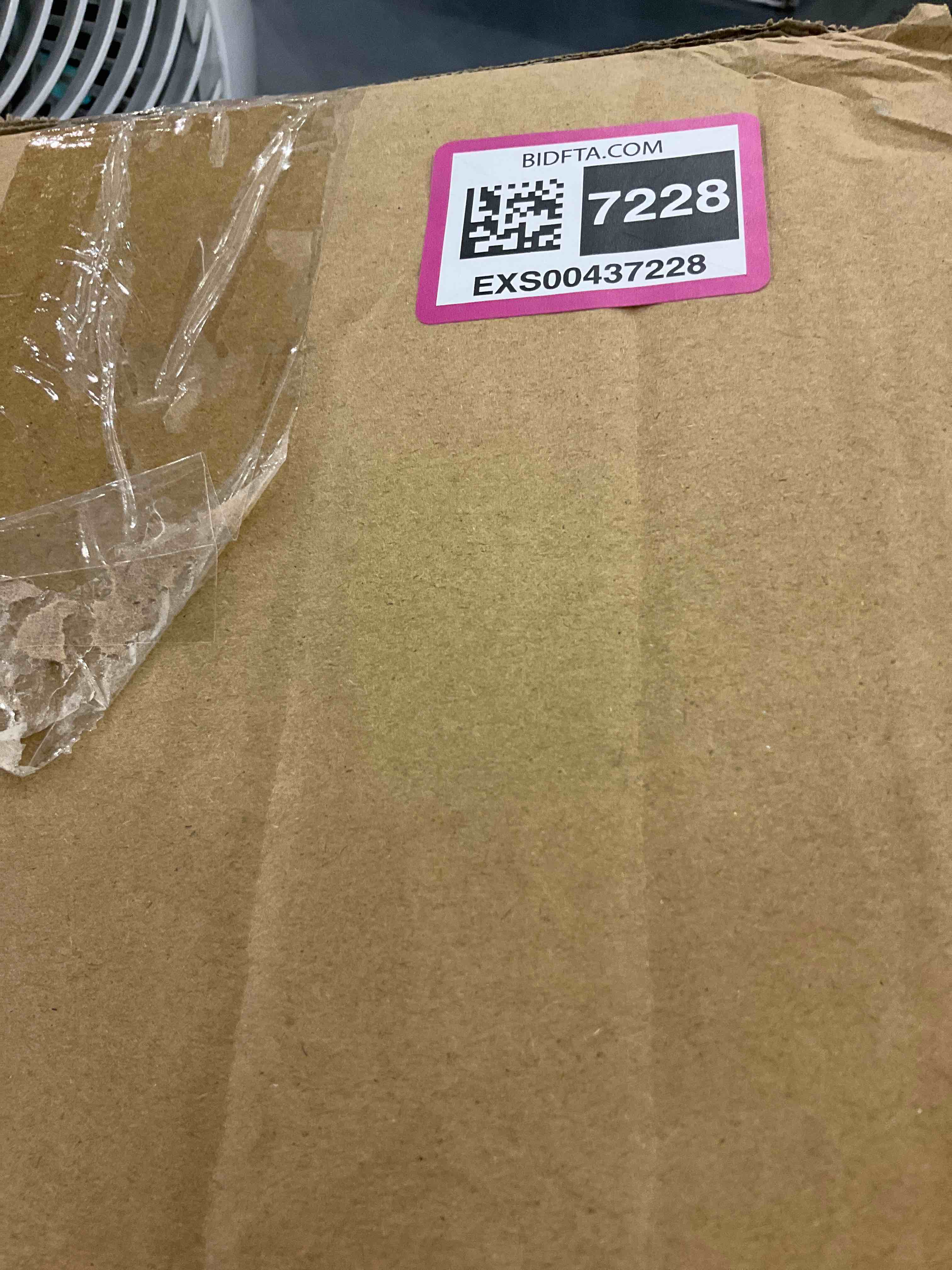 https://s3.amazonaws.com/lotting-images-prod/bidfta/EXS00437228_1693913472684.jpeg