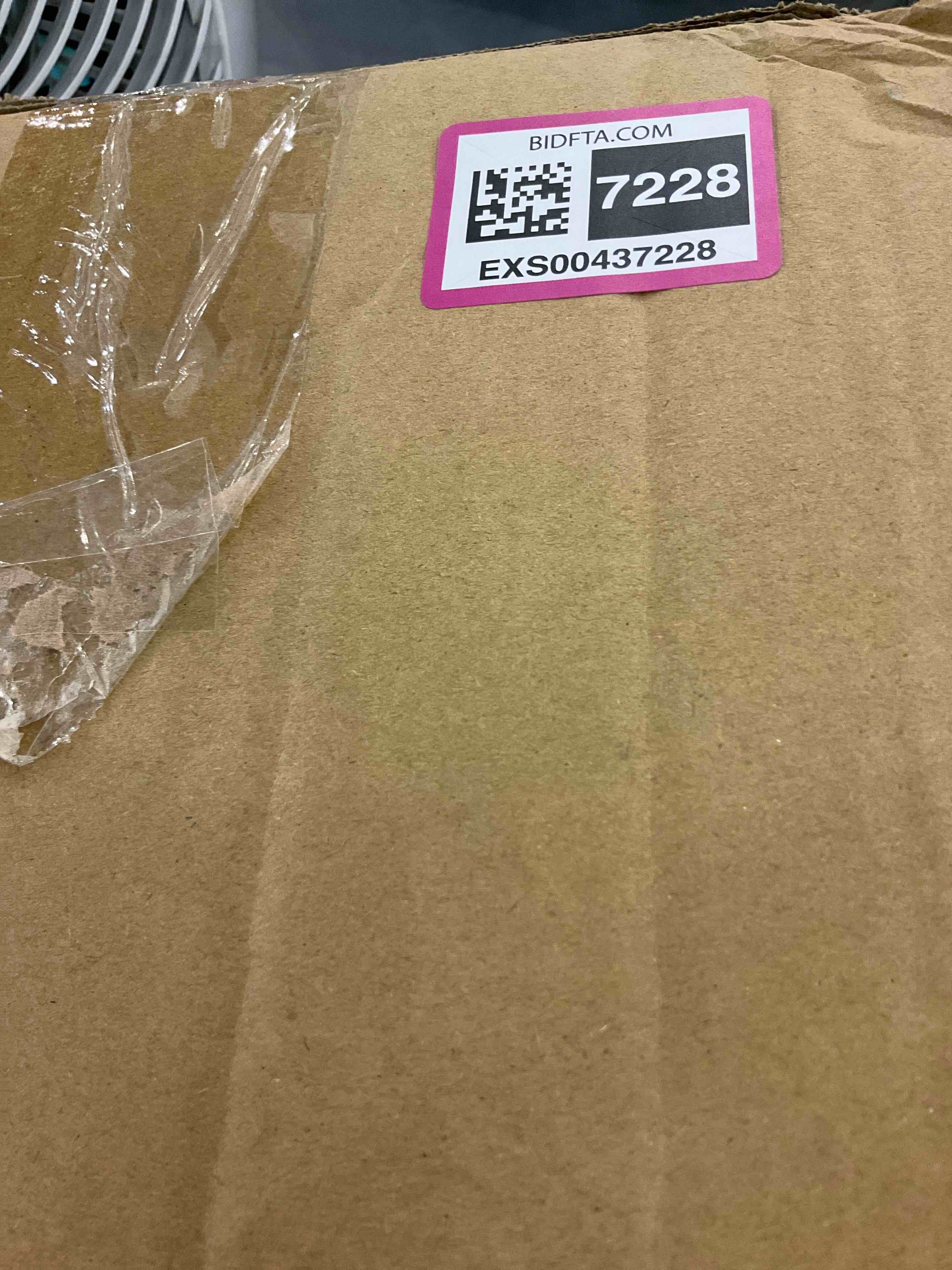https://s3.amazonaws.com/lotting-images-prod/bidfta/EXS00437228_1693913474064.jpeg