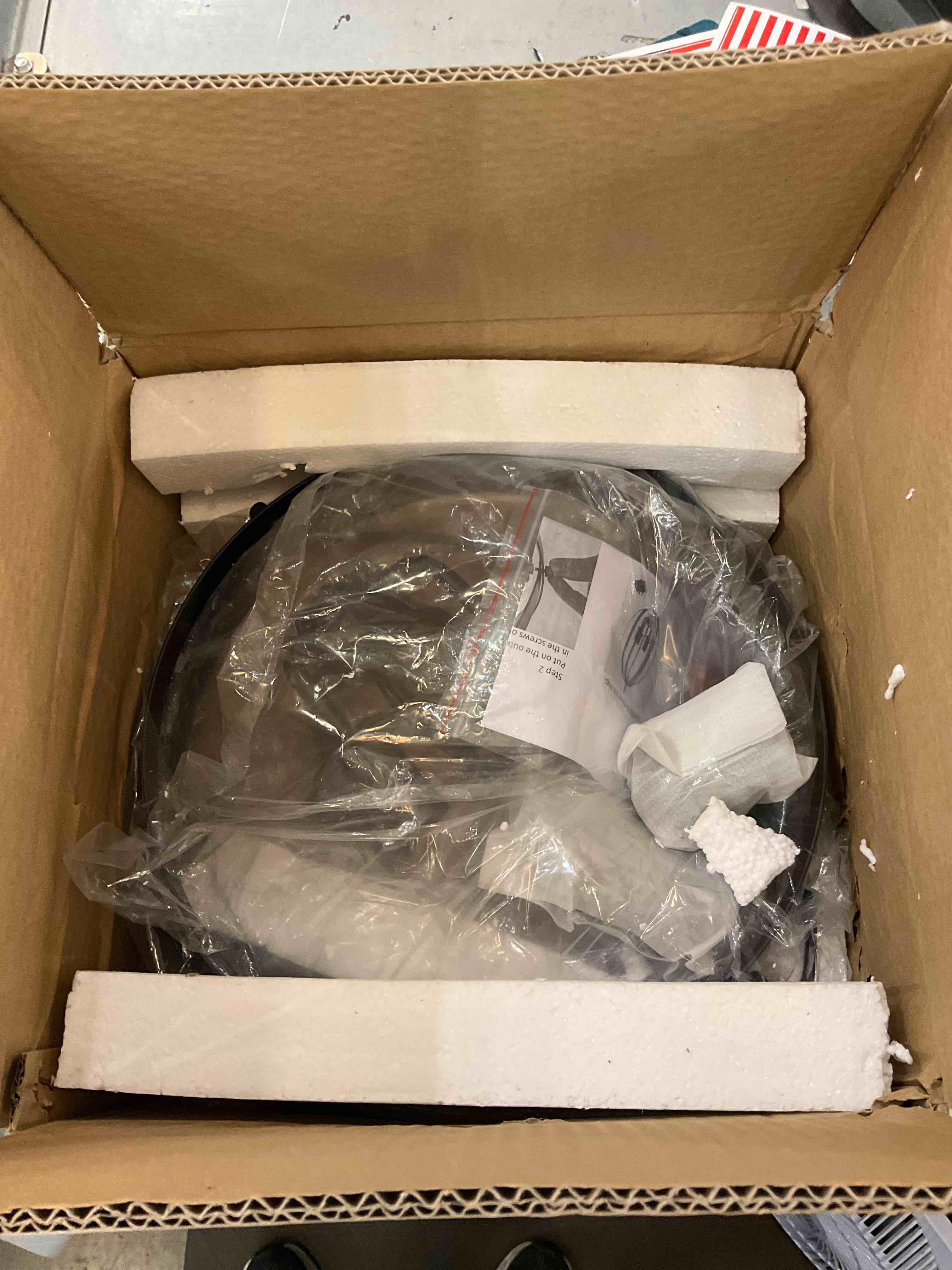https://s3.amazonaws.com/lotting-images-prod/bidfta/EXS00437708_1693330262882.jpeg