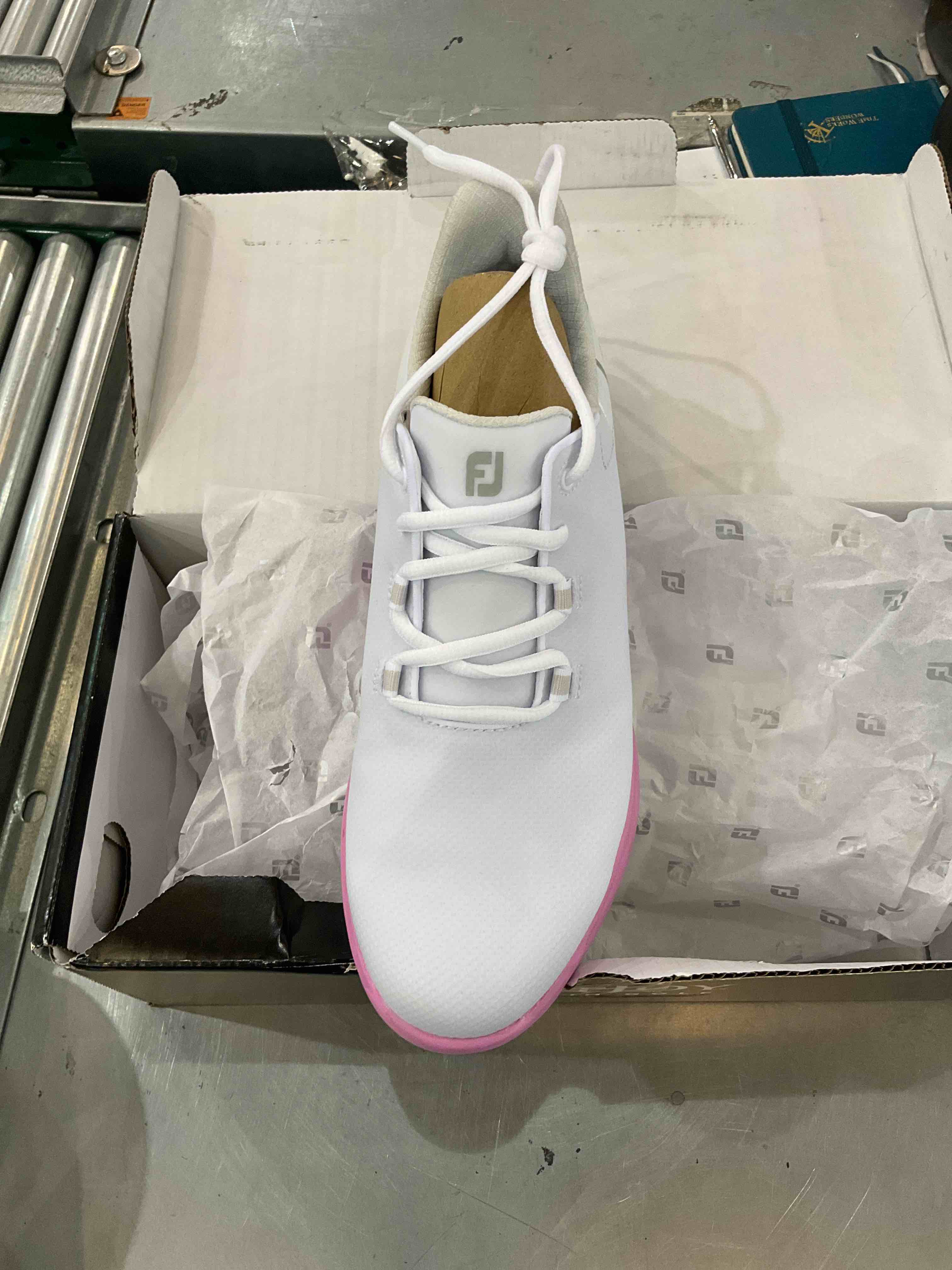Women’s Shoes (Size 8.5, White)