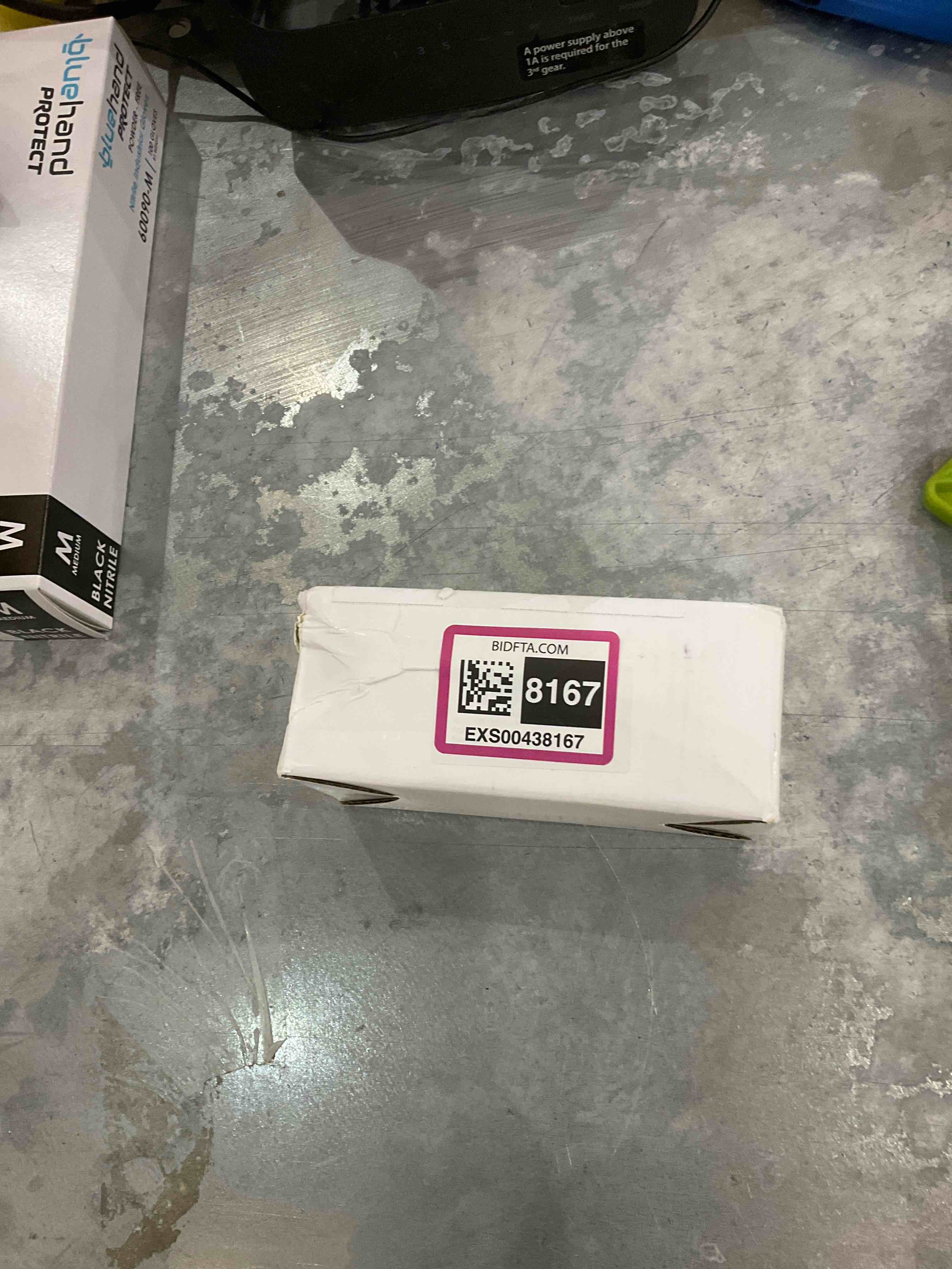 https://s3.amazonaws.com/lotting-images-prod/bidfta/EXS00438167_1694528094817.jpeg