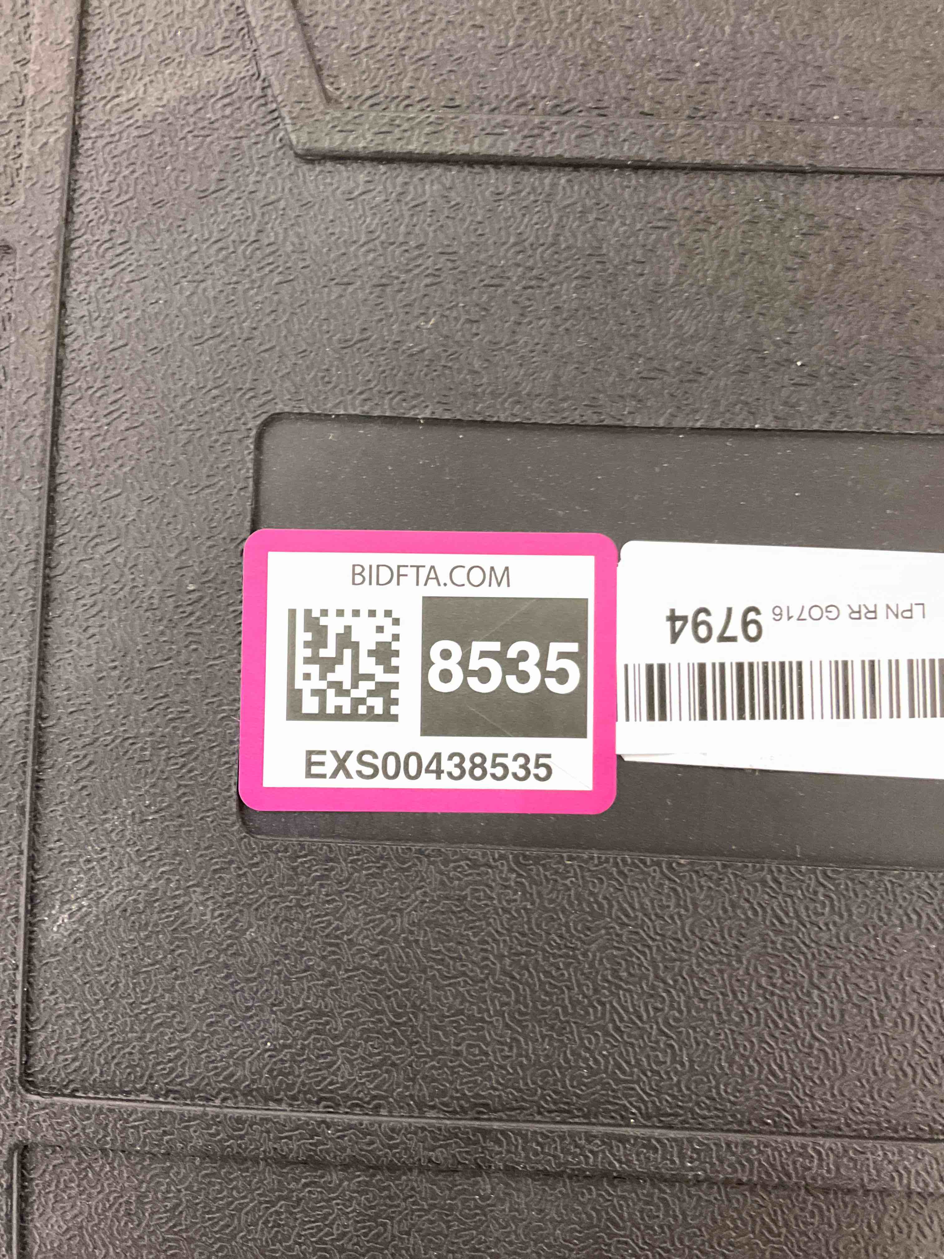 https://s3.amazonaws.com/lotting-images-prod/bidfta/EXS00438535_1693399017465.jpeg