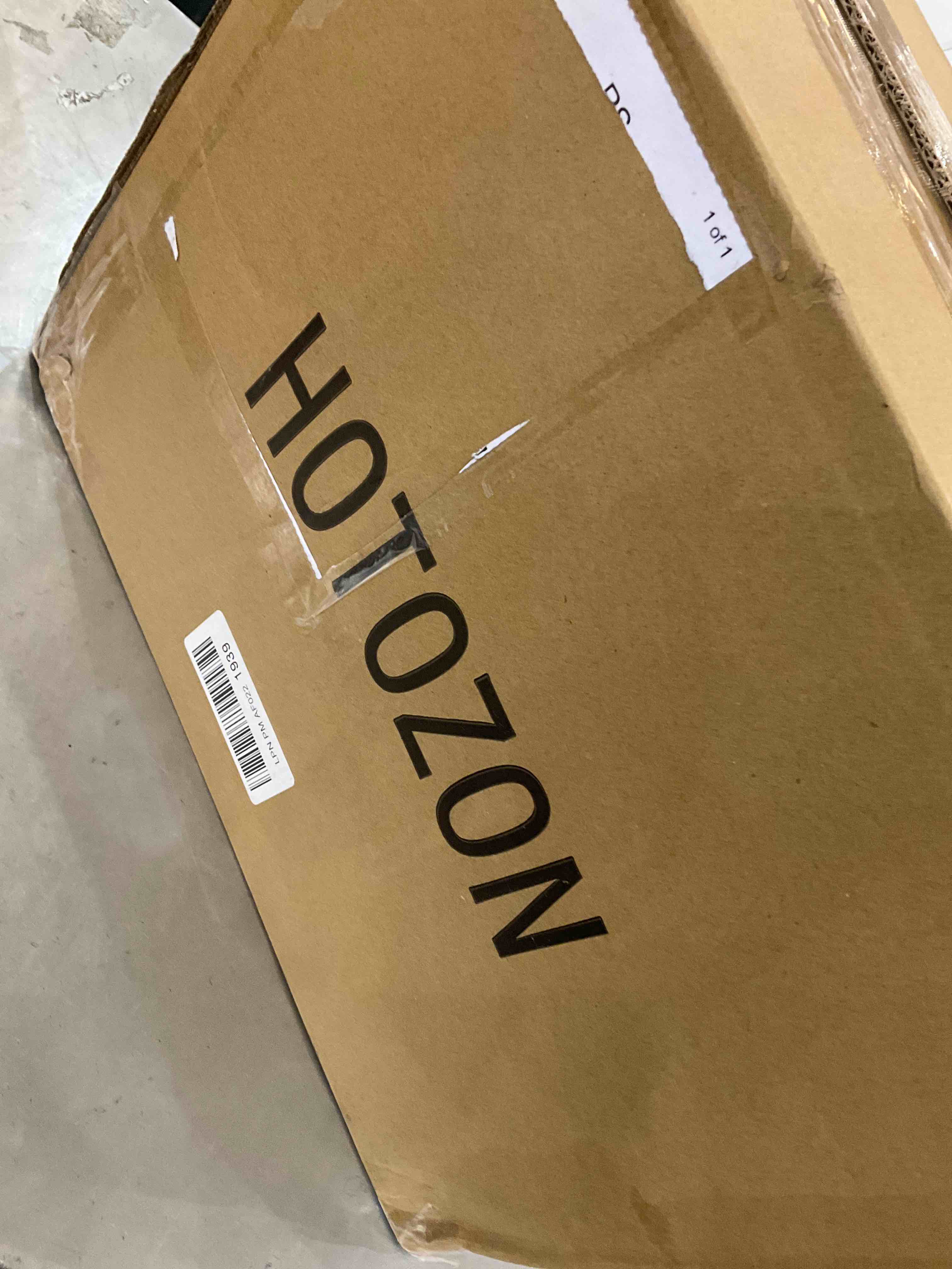 https://s3.amazonaws.com/lotting-images-prod/bidfta/EXS00438634_1693421580023.jpeg