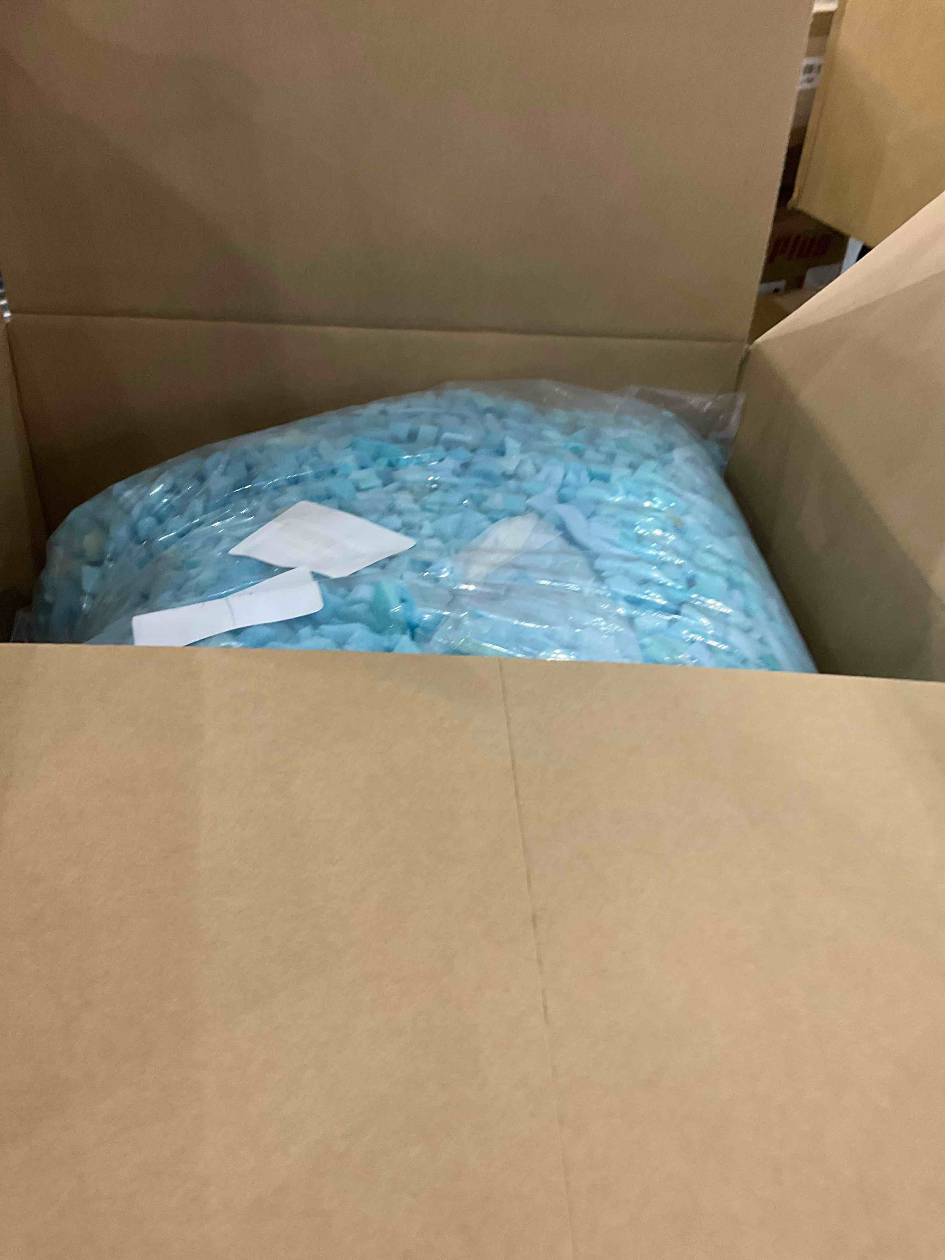 https://s3.amazonaws.com/lotting-images-prod/bidfta/EXS00438640_1693484644491.jpeg