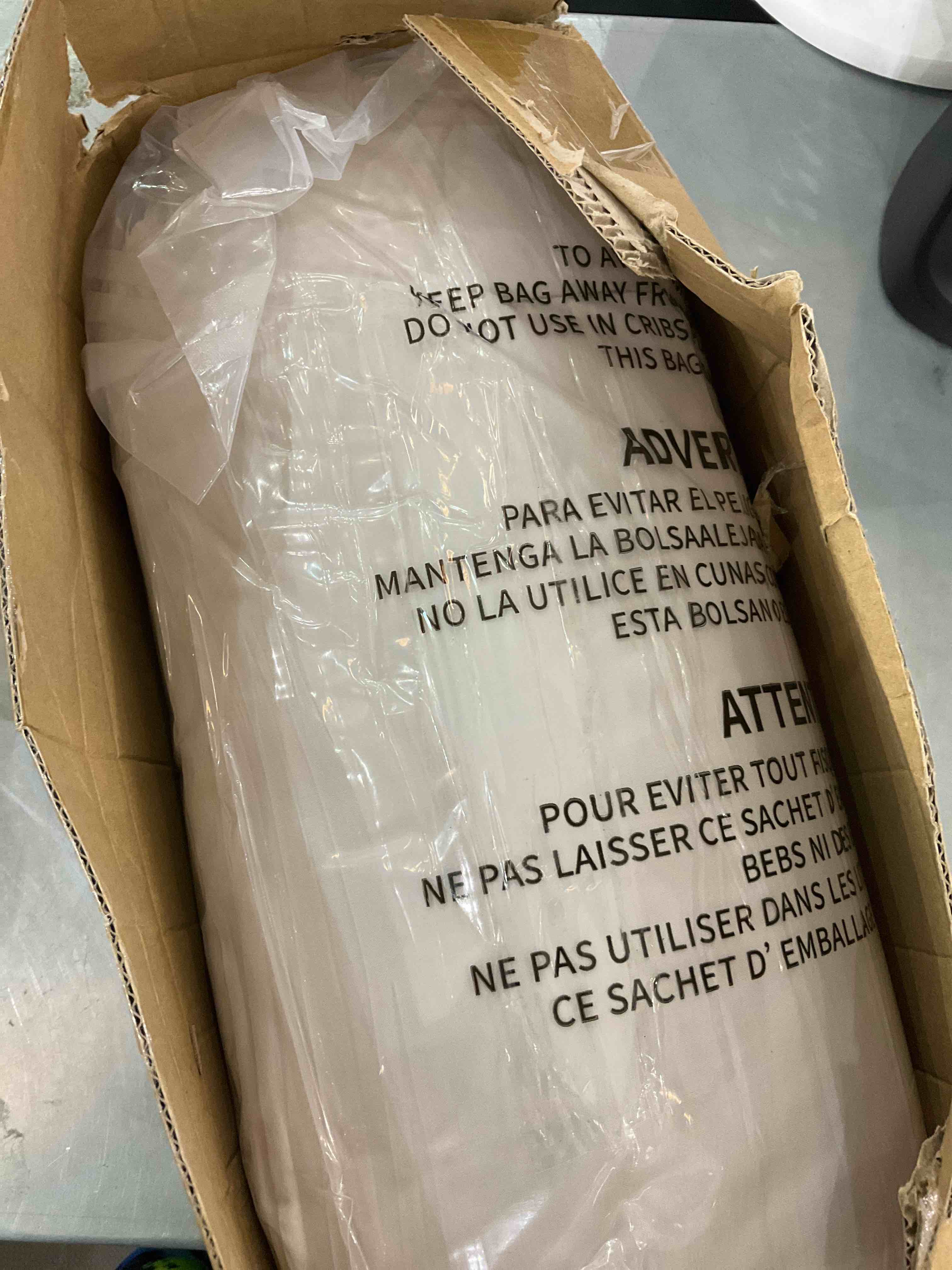 https://s3.amazonaws.com/lotting-images-prod/bidfta/EXS00438889_1693932098981.jpeg
