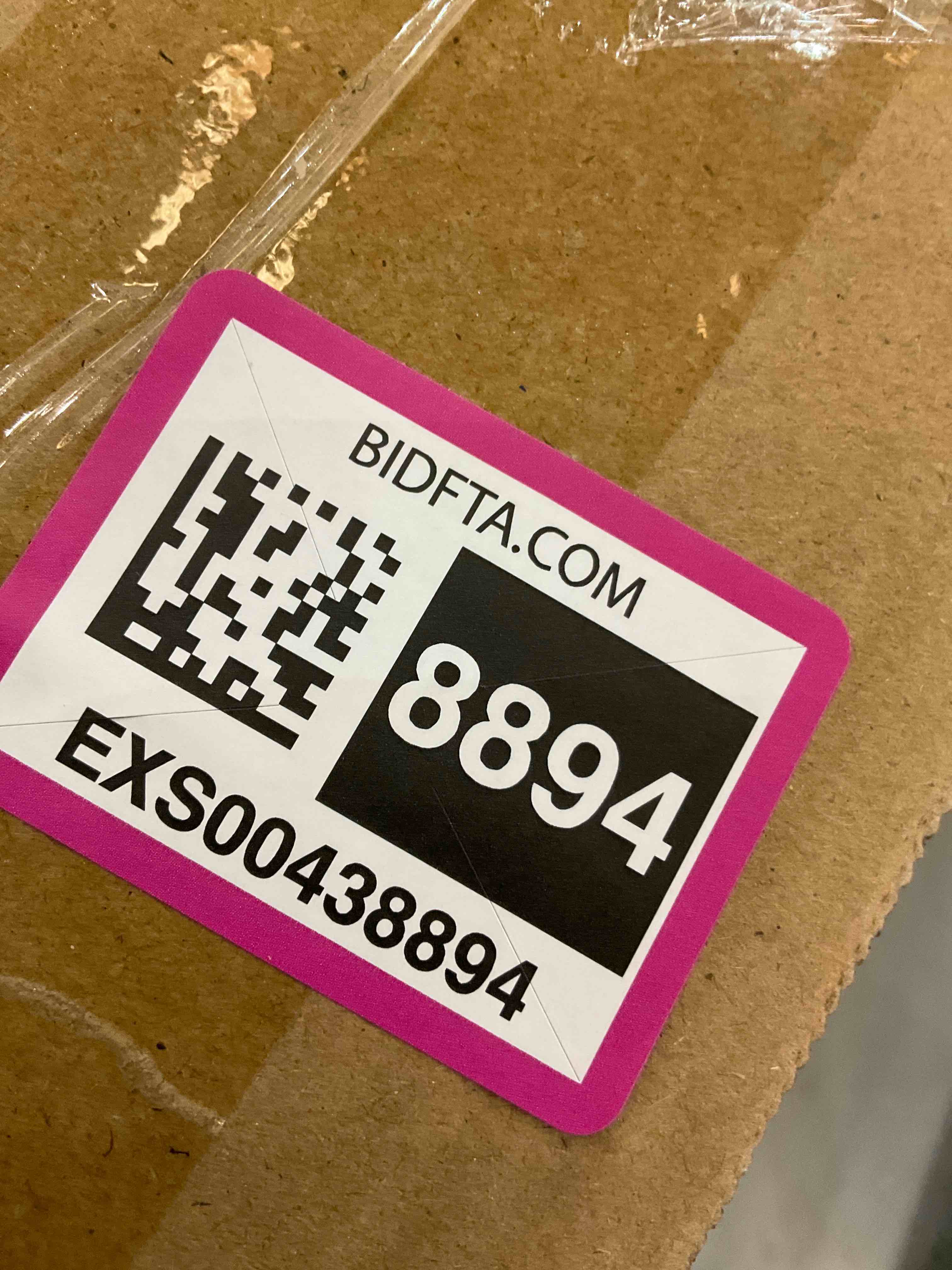https://s3.amazonaws.com/lotting-images-prod/bidfta/EXS00438894_1693932815150.jpeg