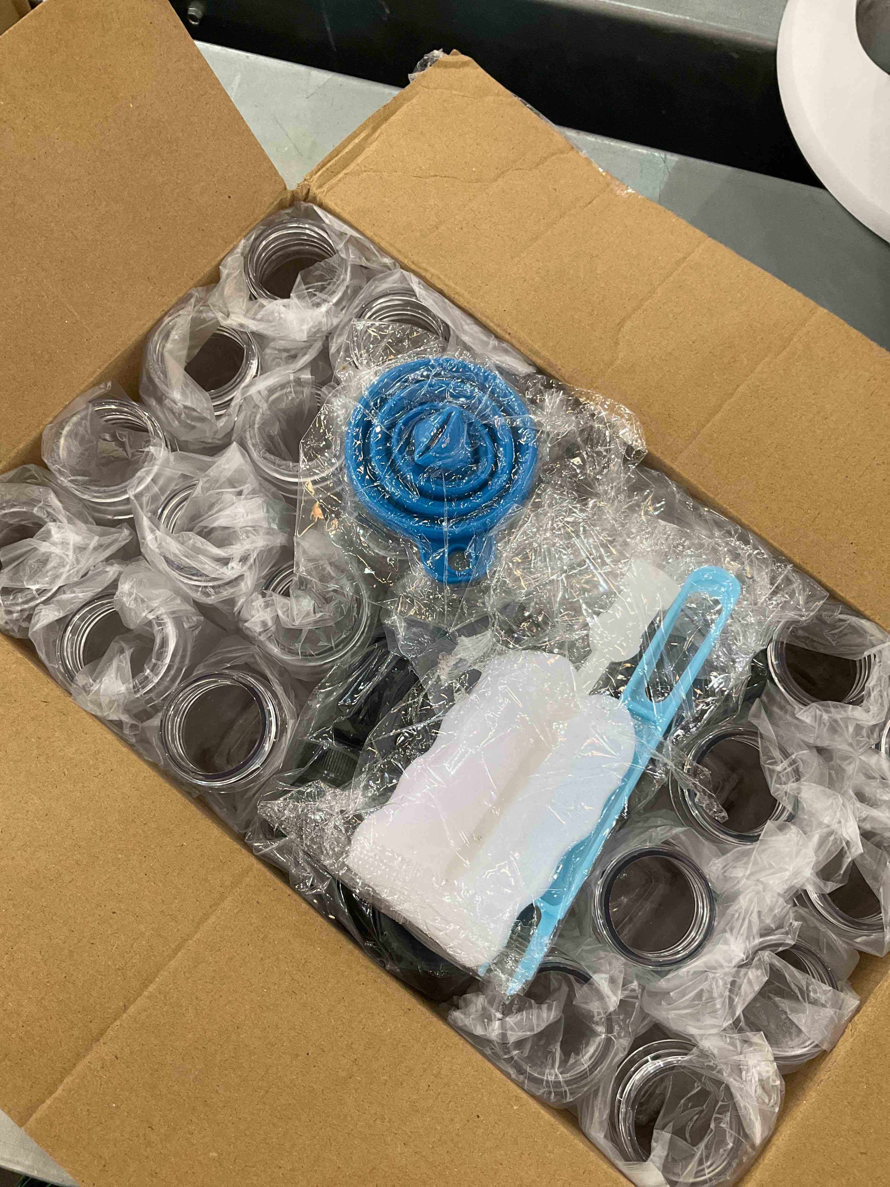 https://s3.amazonaws.com/lotting-images-prod/bidfta/EXS00438913_1693939327006.jpeg