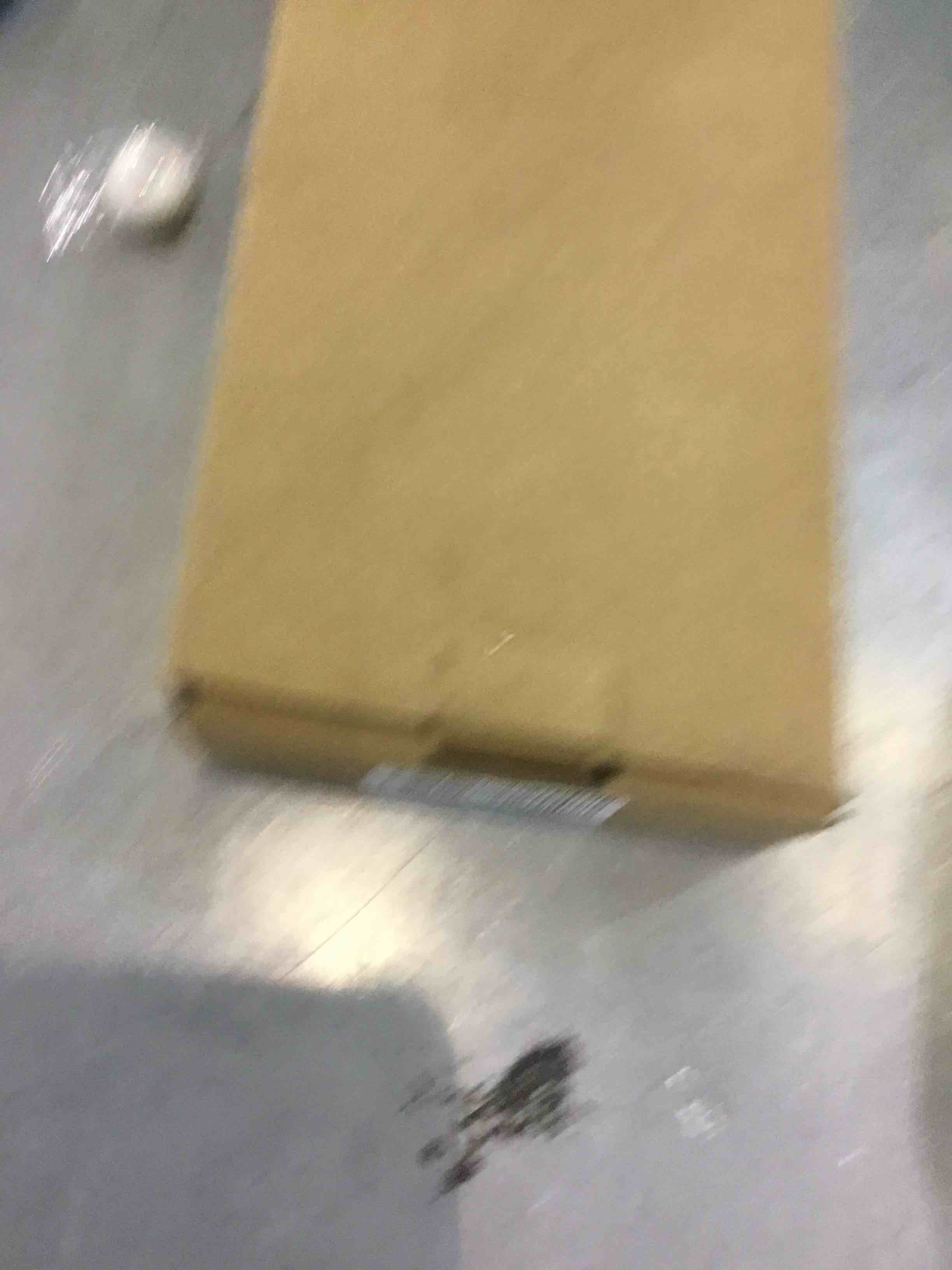 https://s3.amazonaws.com/lotting-images-prod/bidfta/EXS00439011_1693247191320.jpeg
