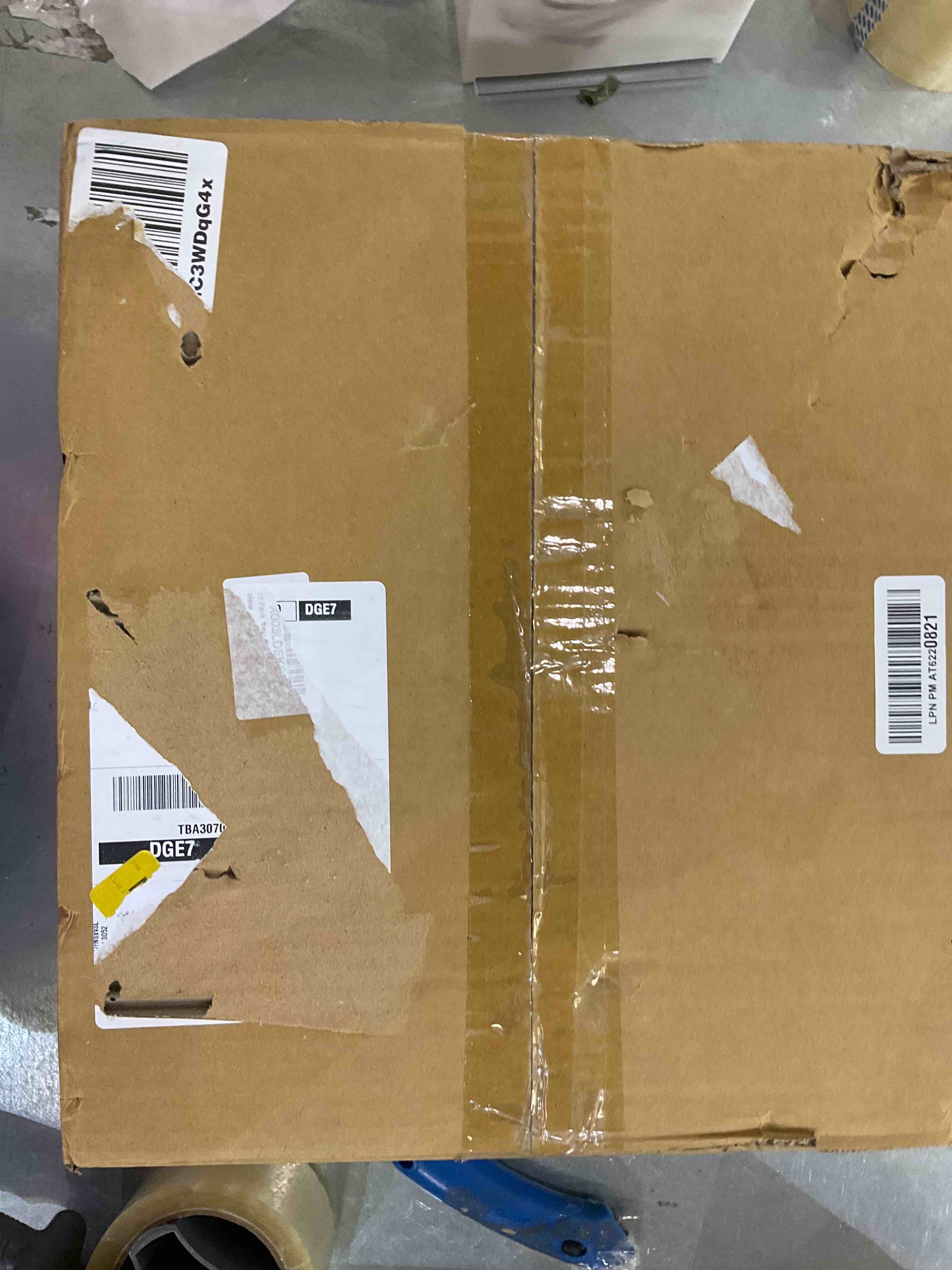 https://s3.amazonaws.com/lotting-images-prod/bidfta/EXS00439074_1693320142785.jpeg
