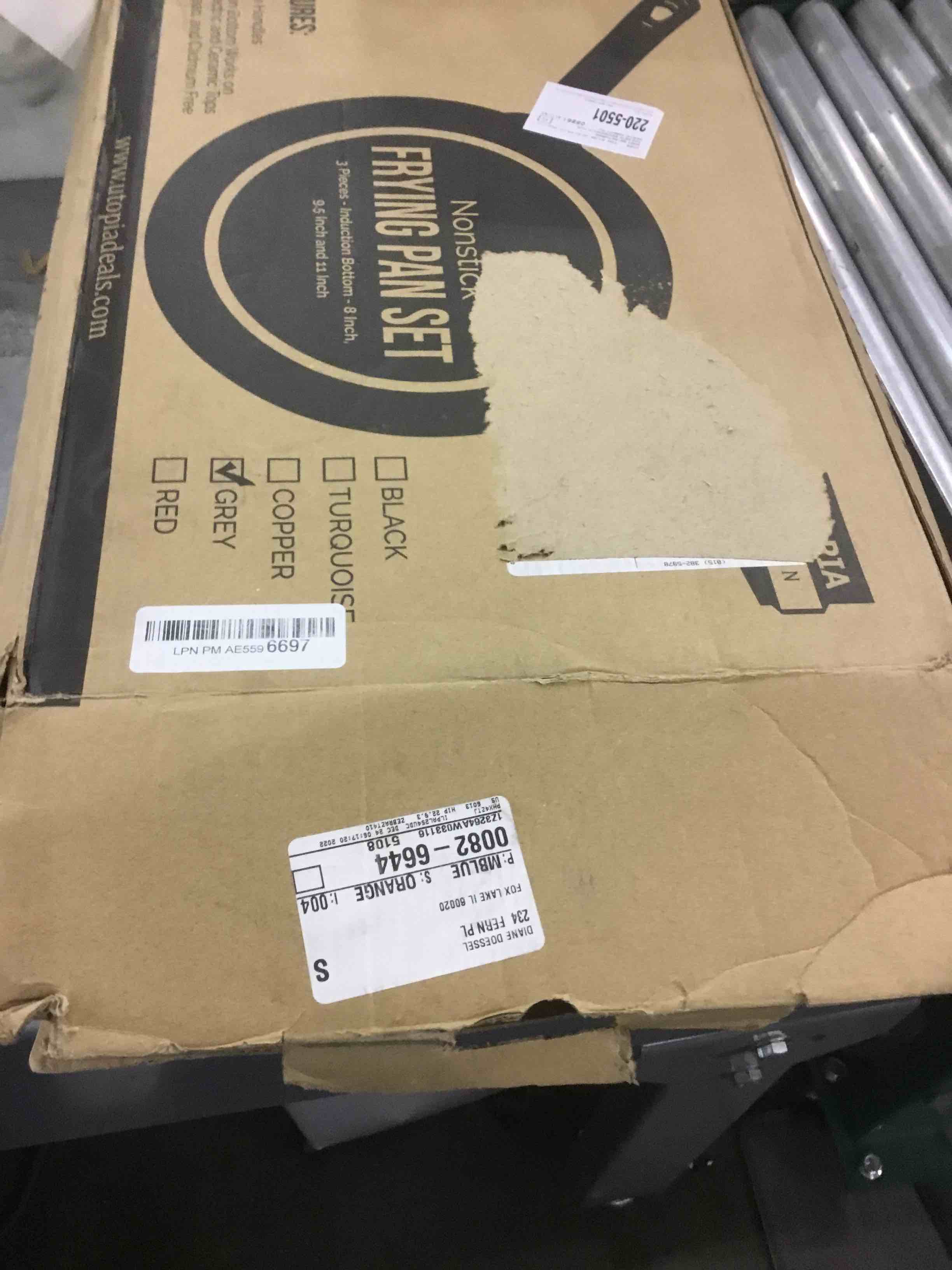 https://s3.amazonaws.com/lotting-images-prod/bidfta/EXS00439170_1693393778461.jpeg