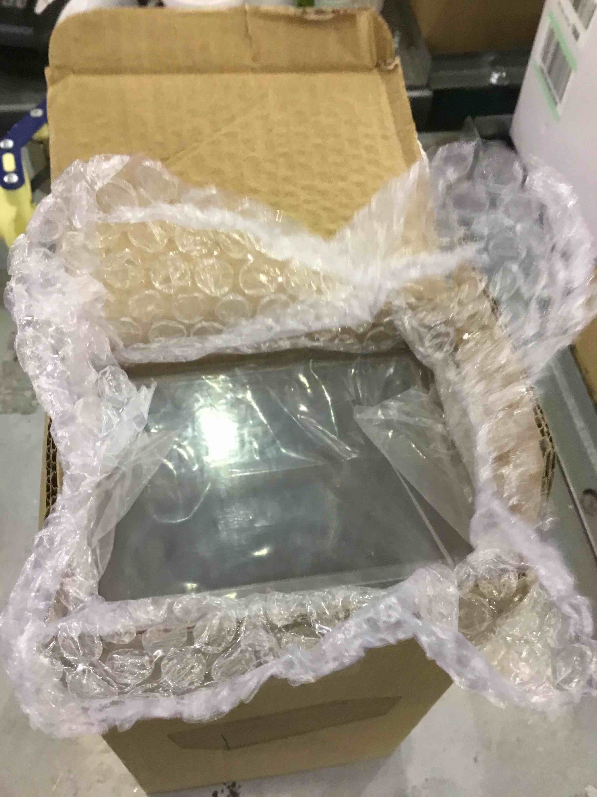 https://s3.amazonaws.com/lotting-images-prod/bidfta/EXS00439231_1693401652780.jpeg