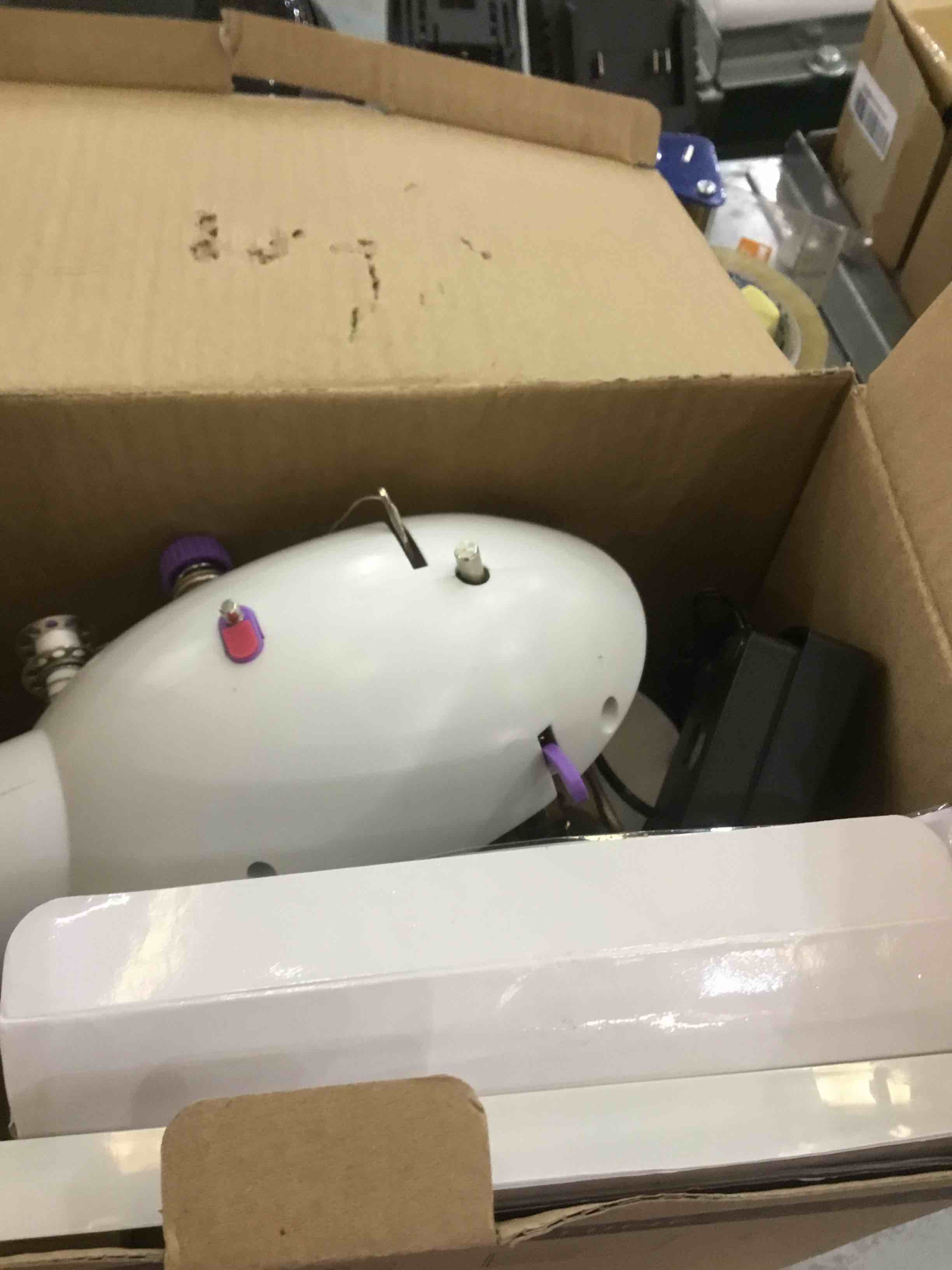 https://s3.amazonaws.com/lotting-images-prod/bidfta/EXS00439425_1693495743642.jpeg
