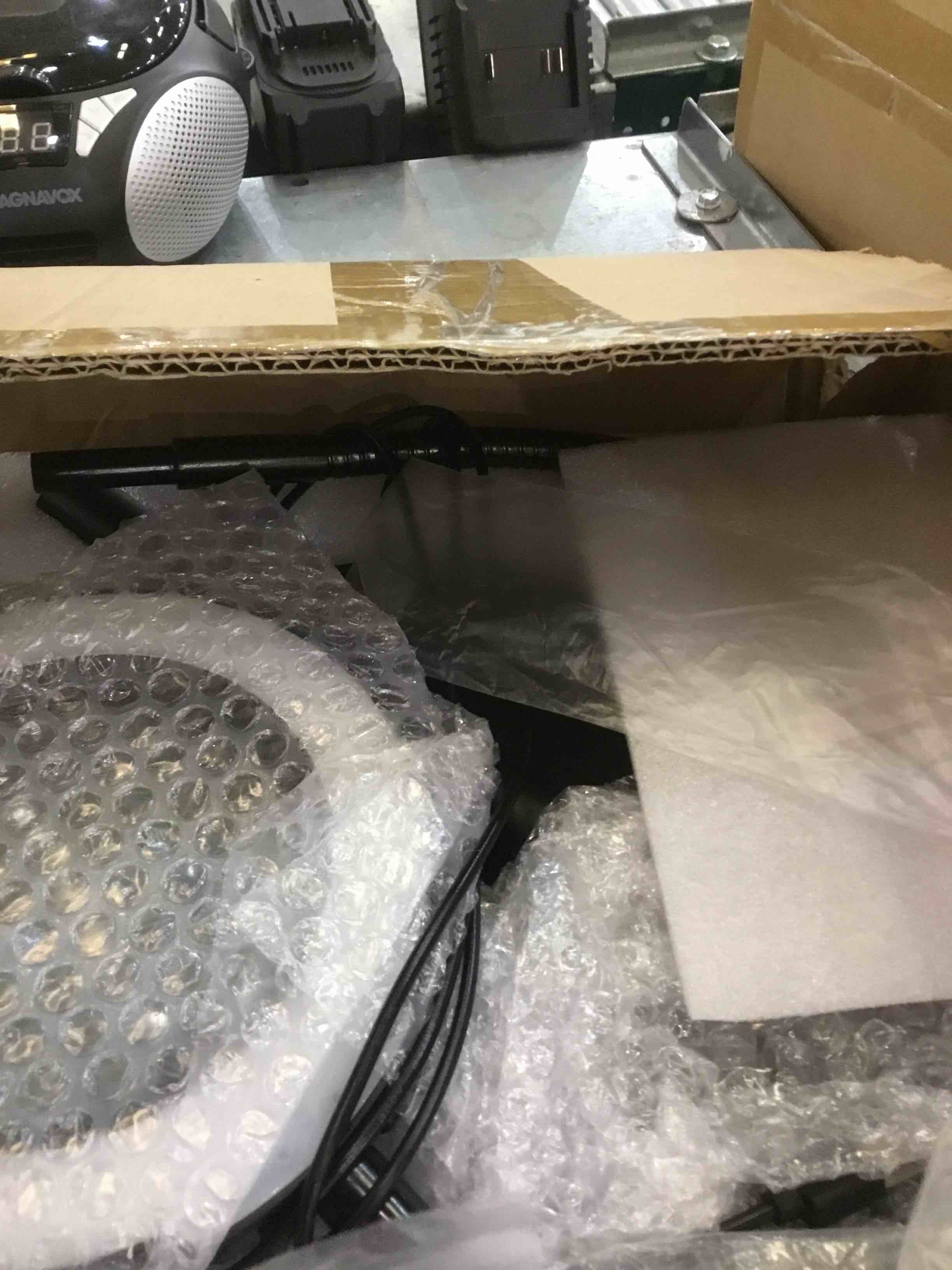 https://s3.amazonaws.com/lotting-images-prod/bidfta/EXS00439454_1693501427242.jpeg