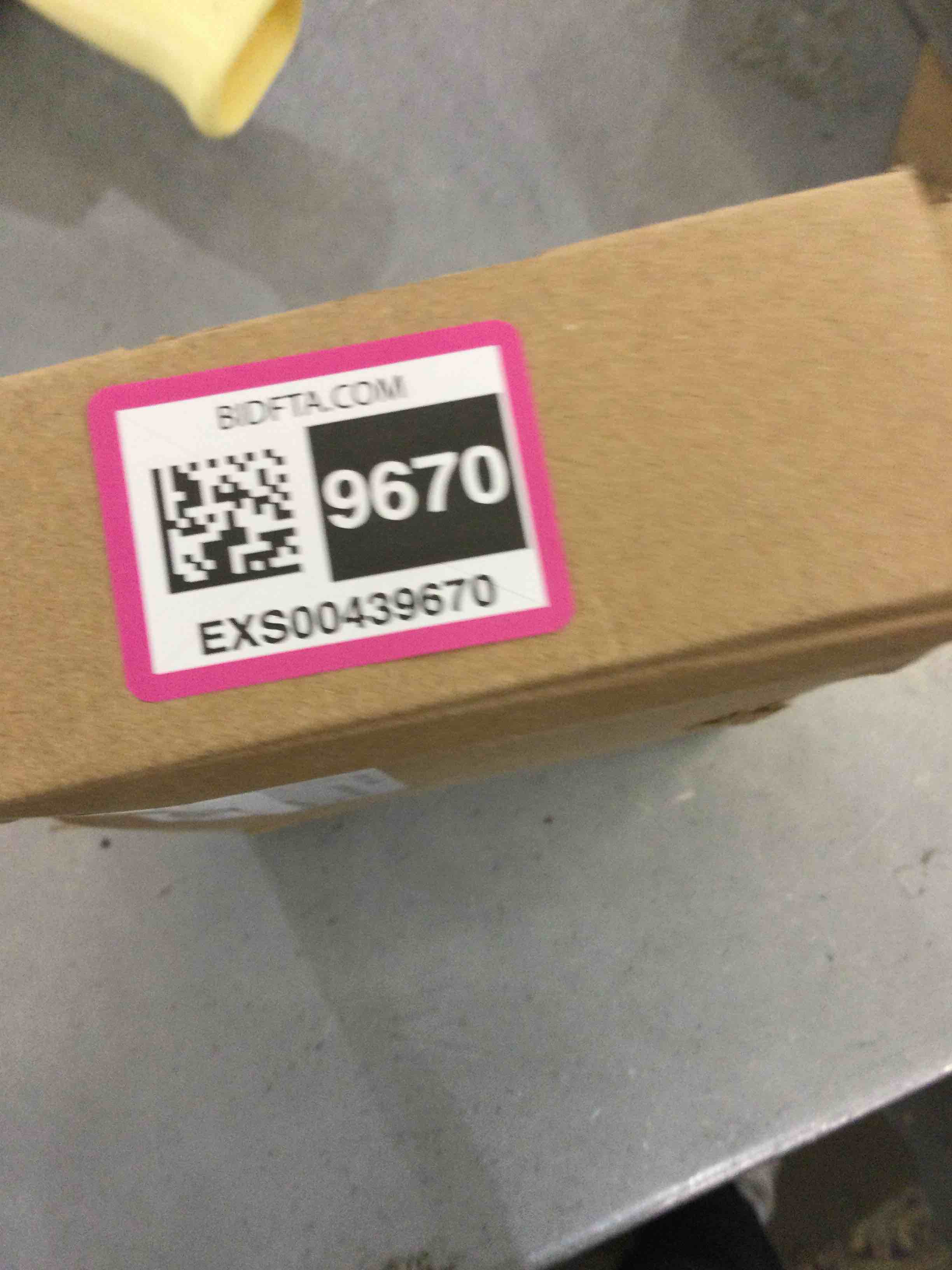 https://s3.amazonaws.com/lotting-images-prod/bidfta/EXS00439670_1693327690553.jpeg