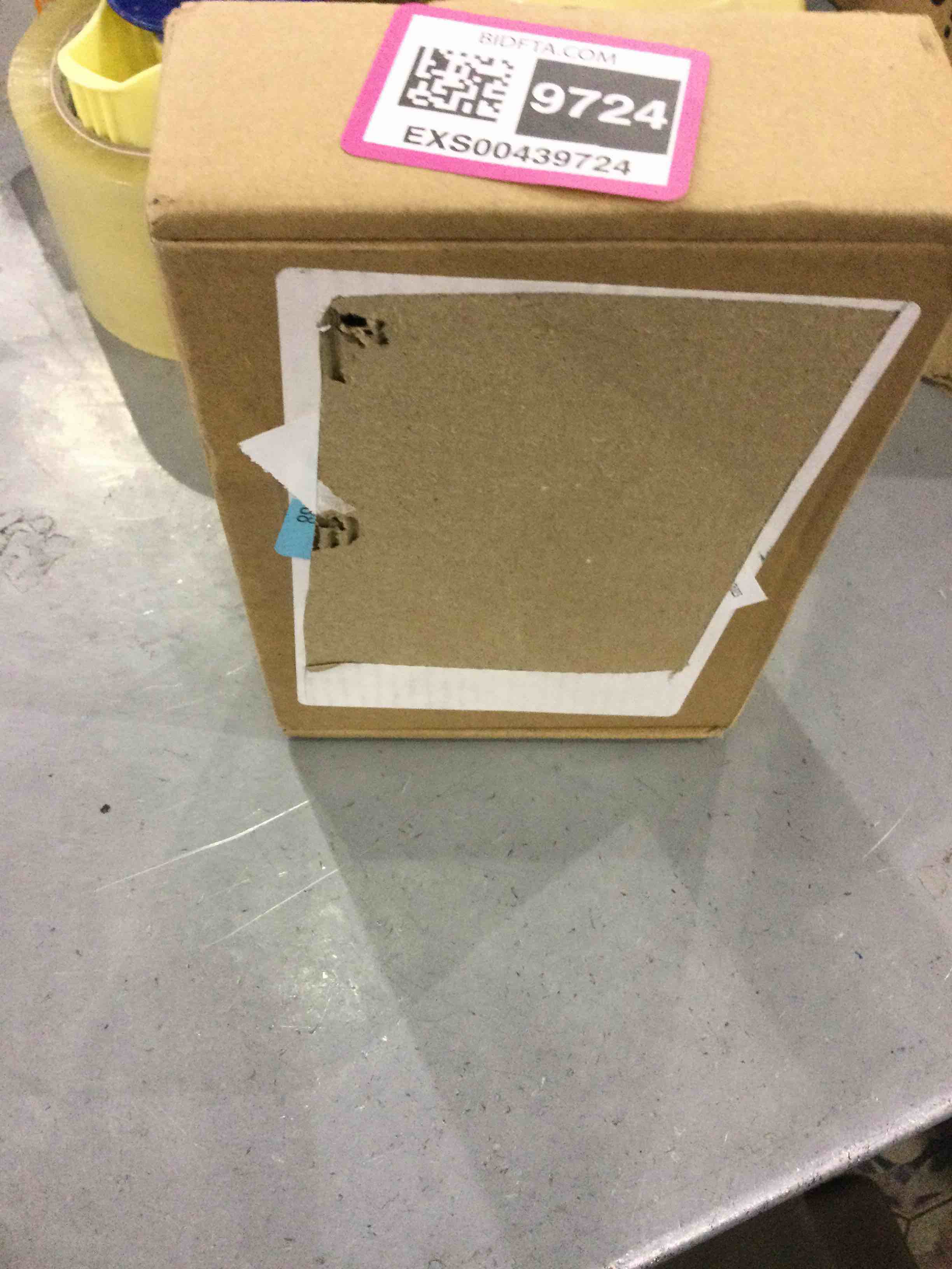 https://s3.amazonaws.com/lotting-images-prod/bidfta/EXS00439724_1693394008473.jpeg