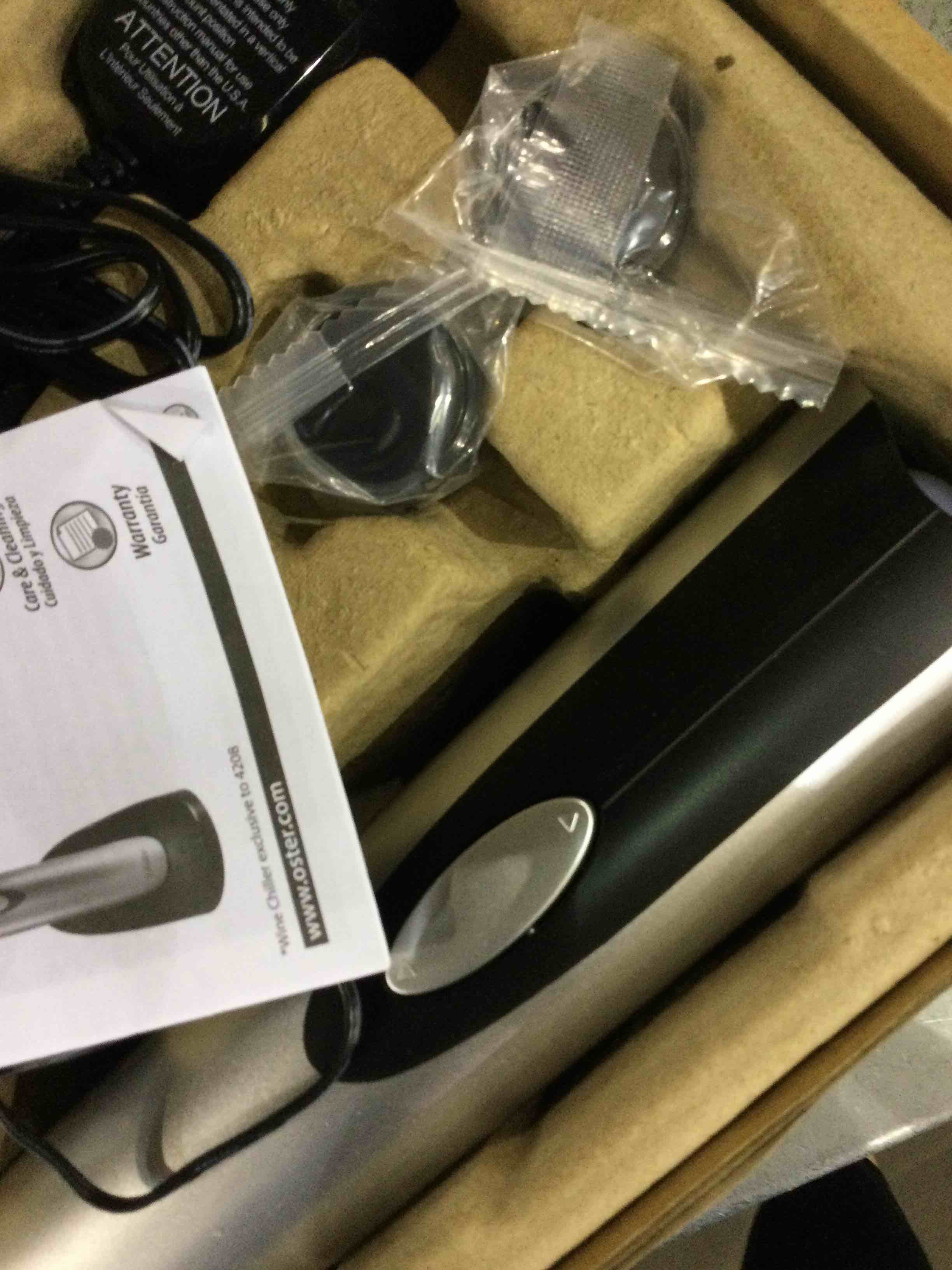 https://s3.amazonaws.com/lotting-images-prod/bidfta/EXS00439758_1693398791802.jpeg