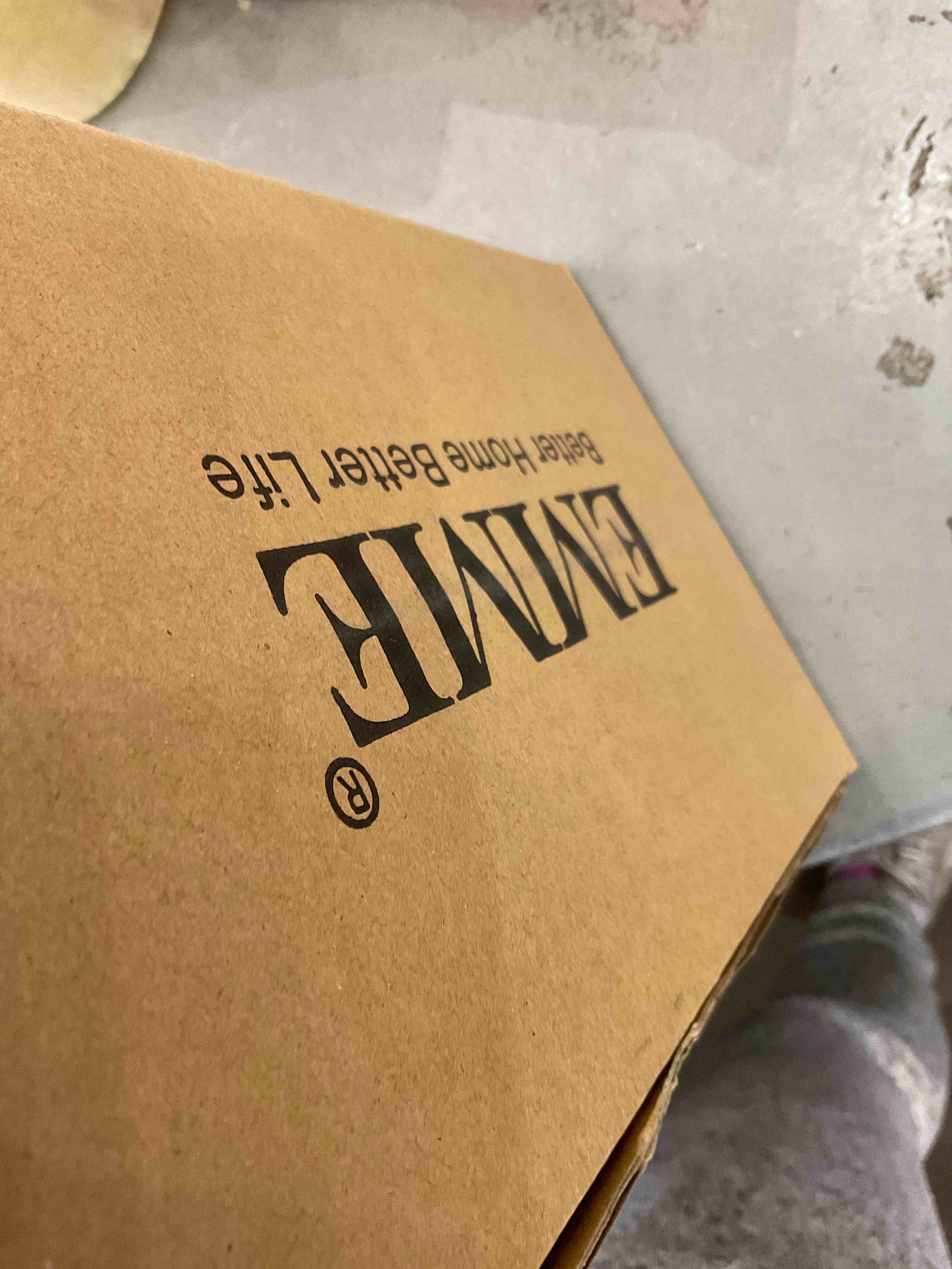https://s3.amazonaws.com/lotting-images-prod/bidfta/EXS00439976_1693495627388.jpeg