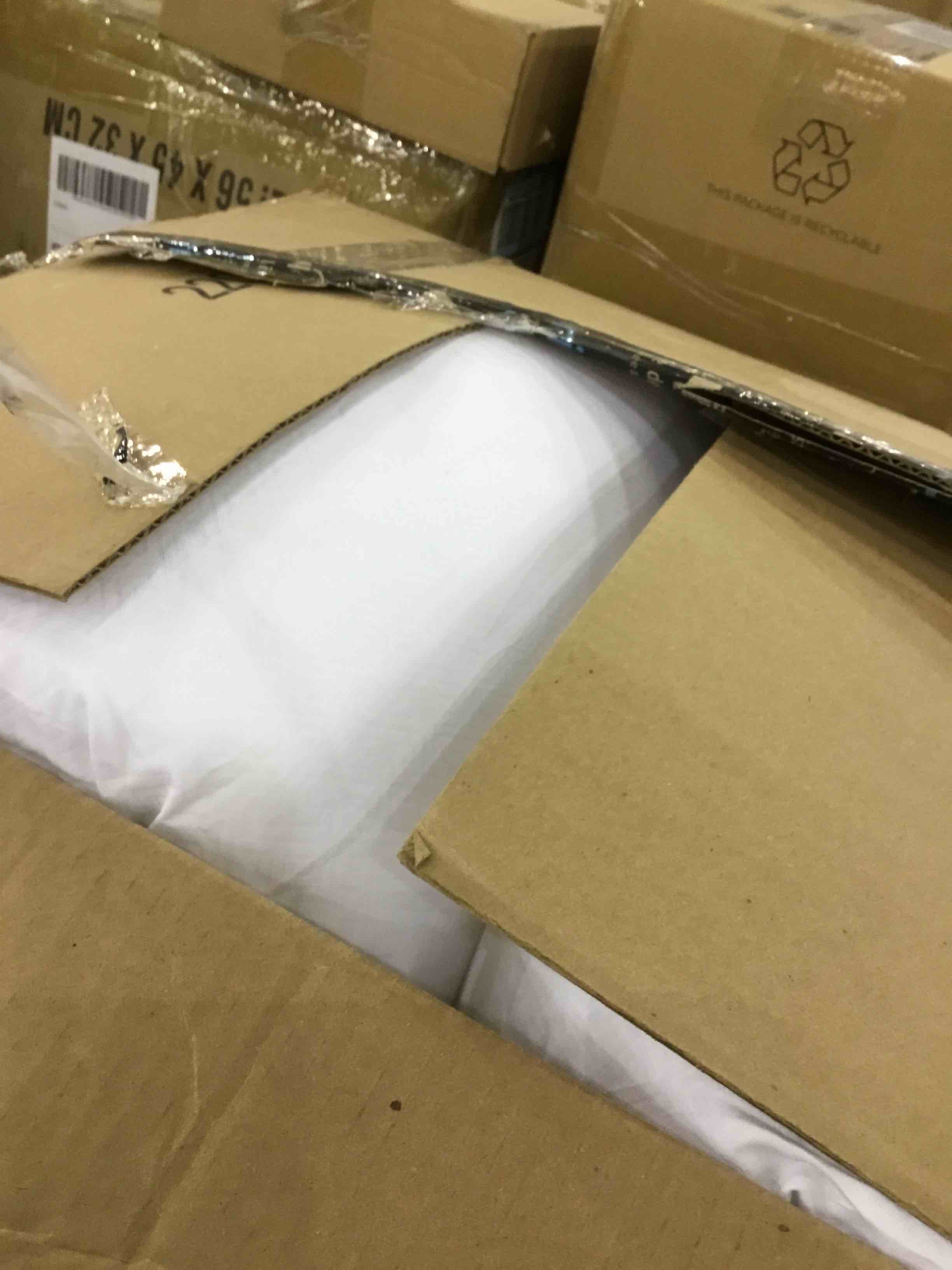 https://s3.amazonaws.com/lotting-images-prod/bidfta/EXS00444104_1709741481401.jpeg