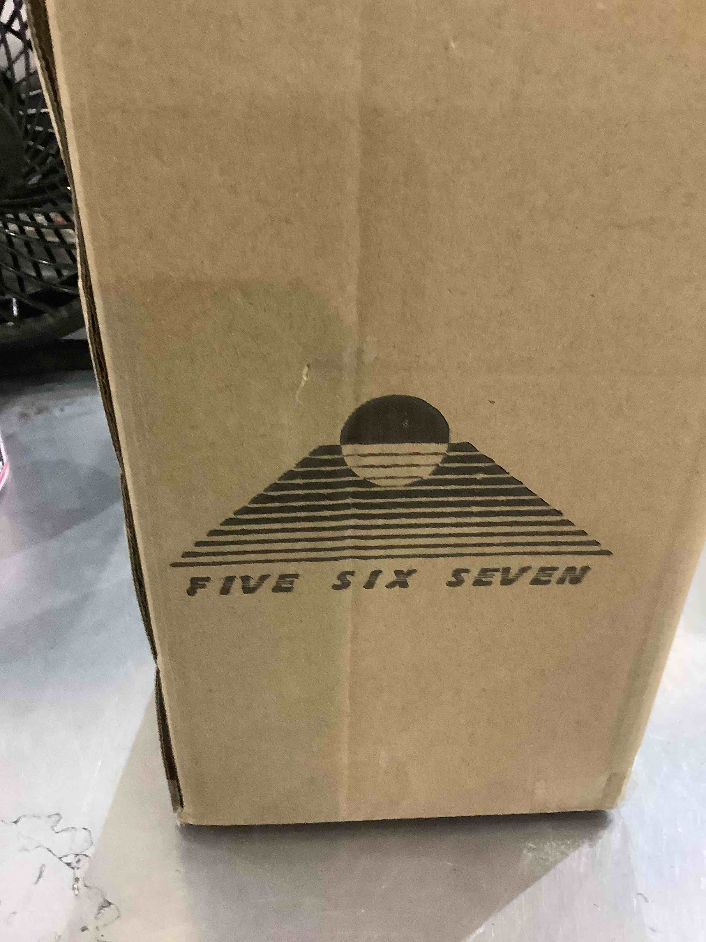 https://s3.amazonaws.com/lotting-images-prod/bidfta/EXS00450013_1692117804591.jpeg