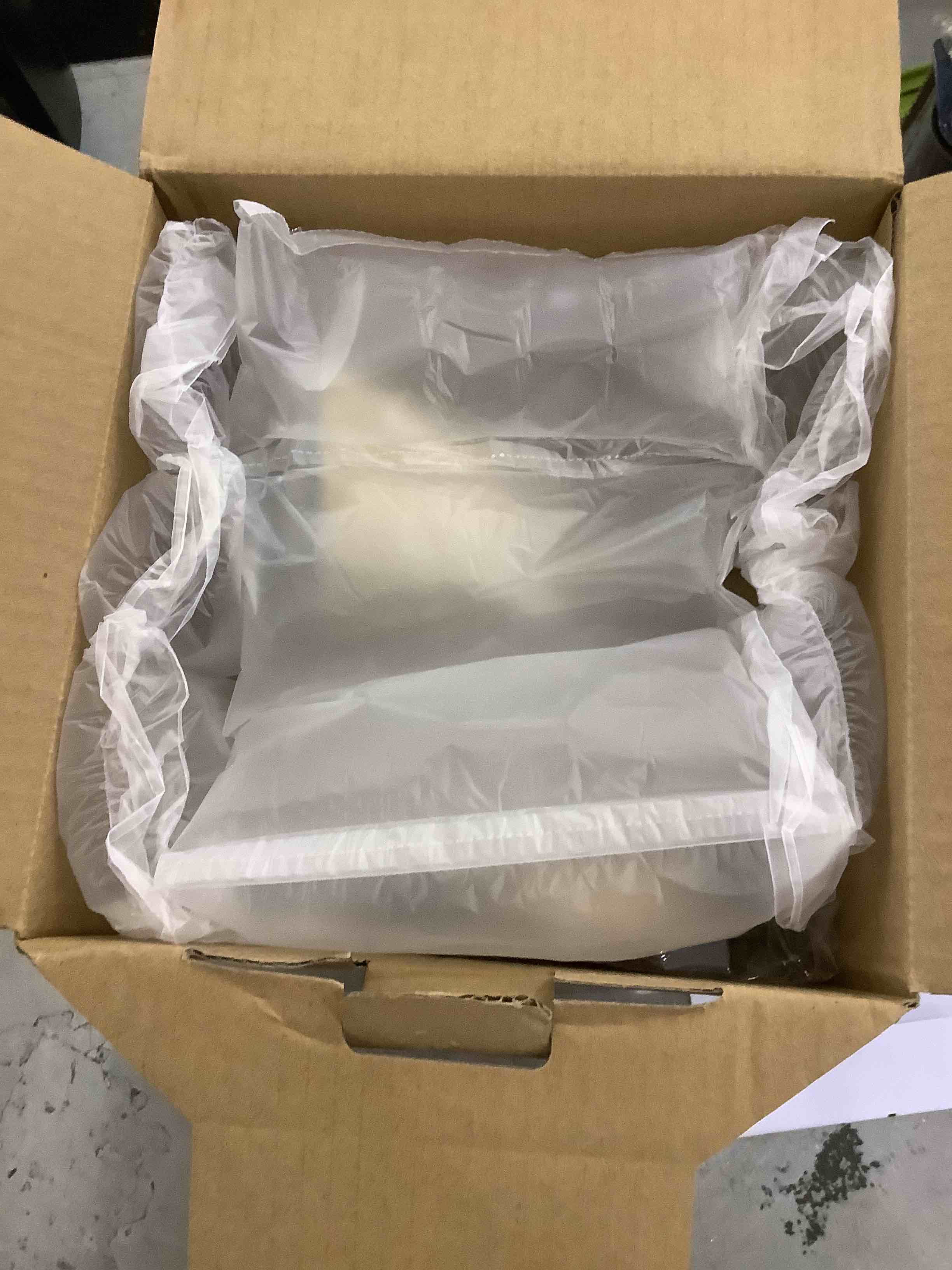 https://s3.amazonaws.com/lotting-images-prod/bidfta/EXS00450236_1692281868230.jpeg