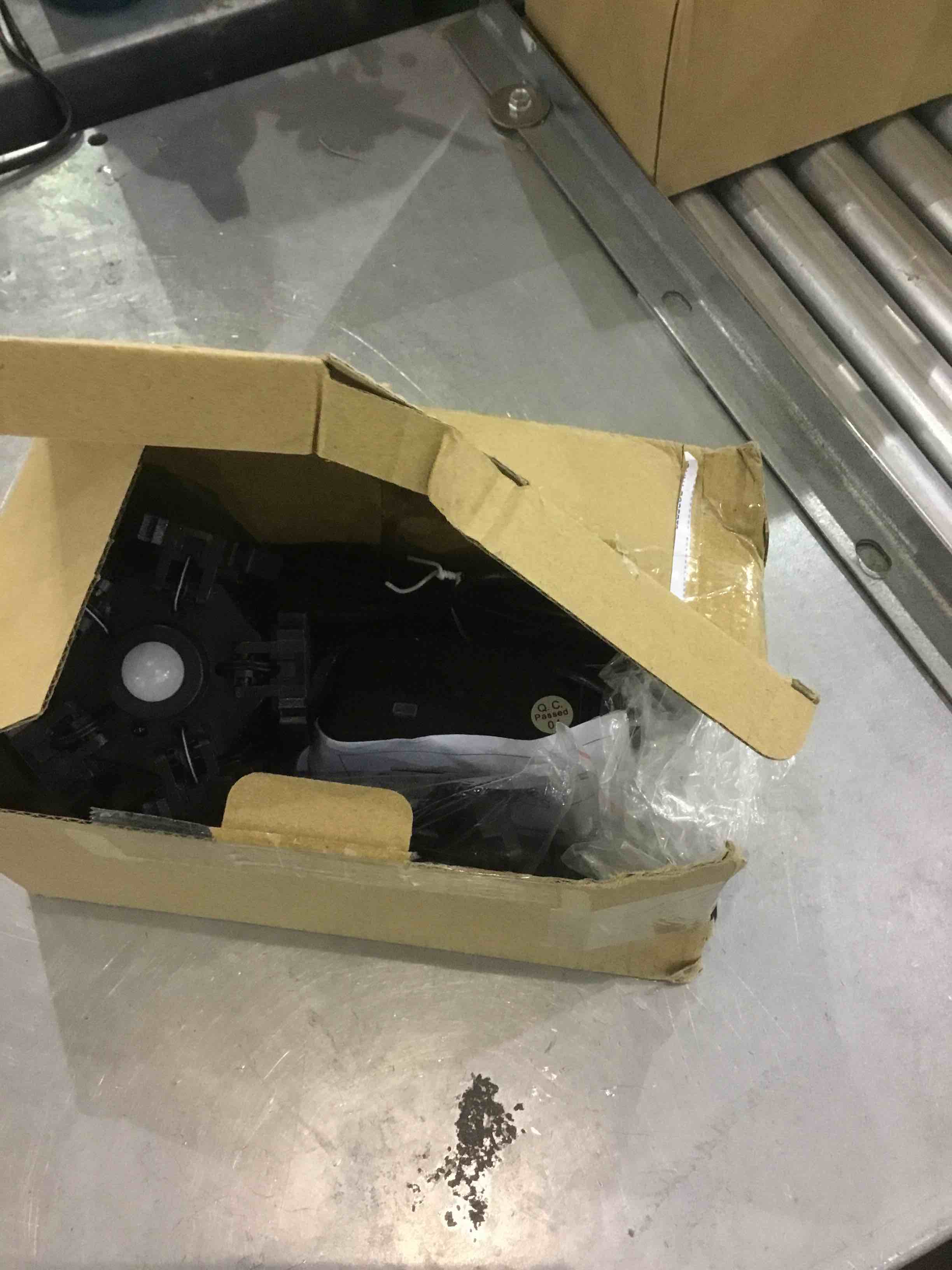 https://s3.amazonaws.com/lotting-images-prod/bidfta/EXS00450481_1693225919686.jpeg
