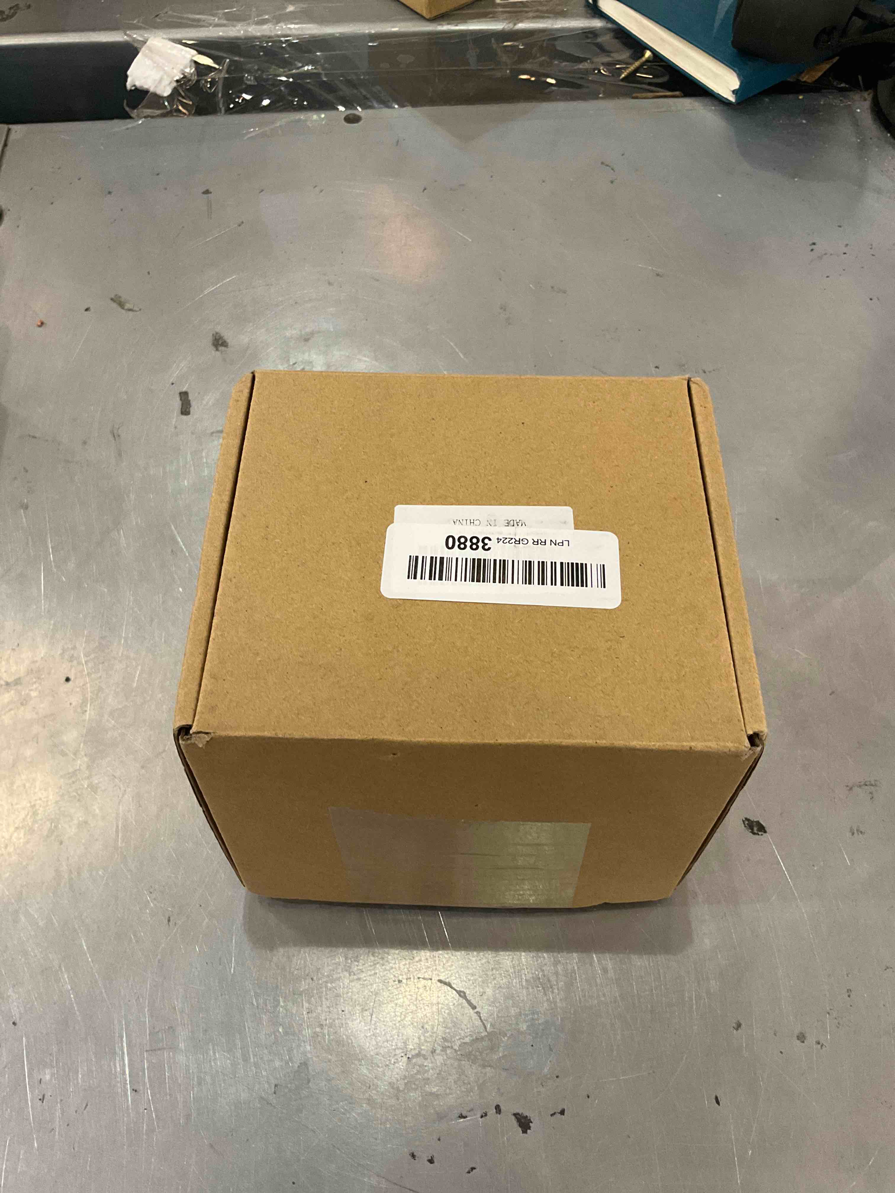 https://s3.amazonaws.com/lotting-images-prod/bidfta/EXS00450732_1692108742123.jpeg