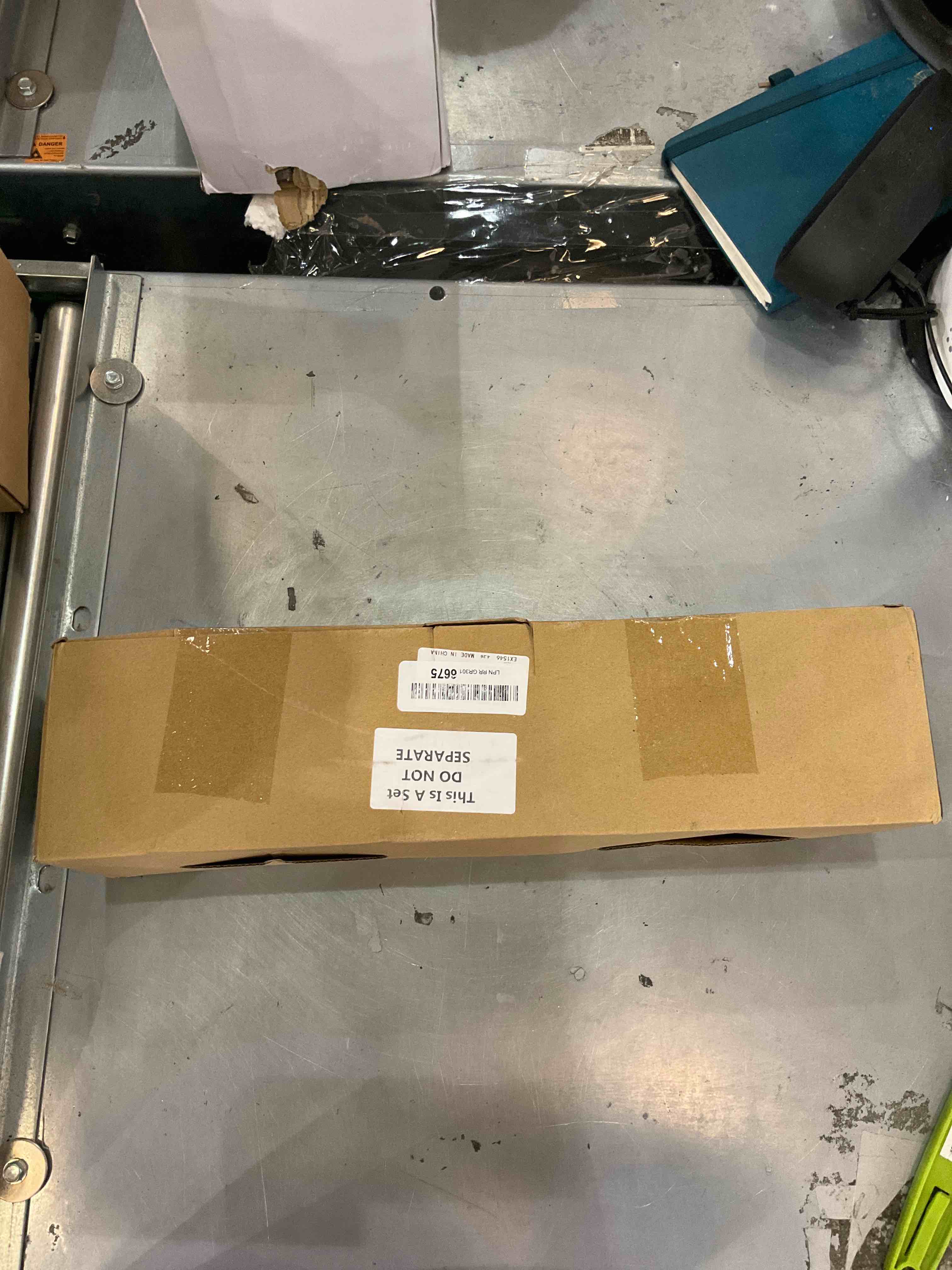 https://s3.amazonaws.com/lotting-images-prod/bidfta/EXS00450816_1692117900927.jpeg