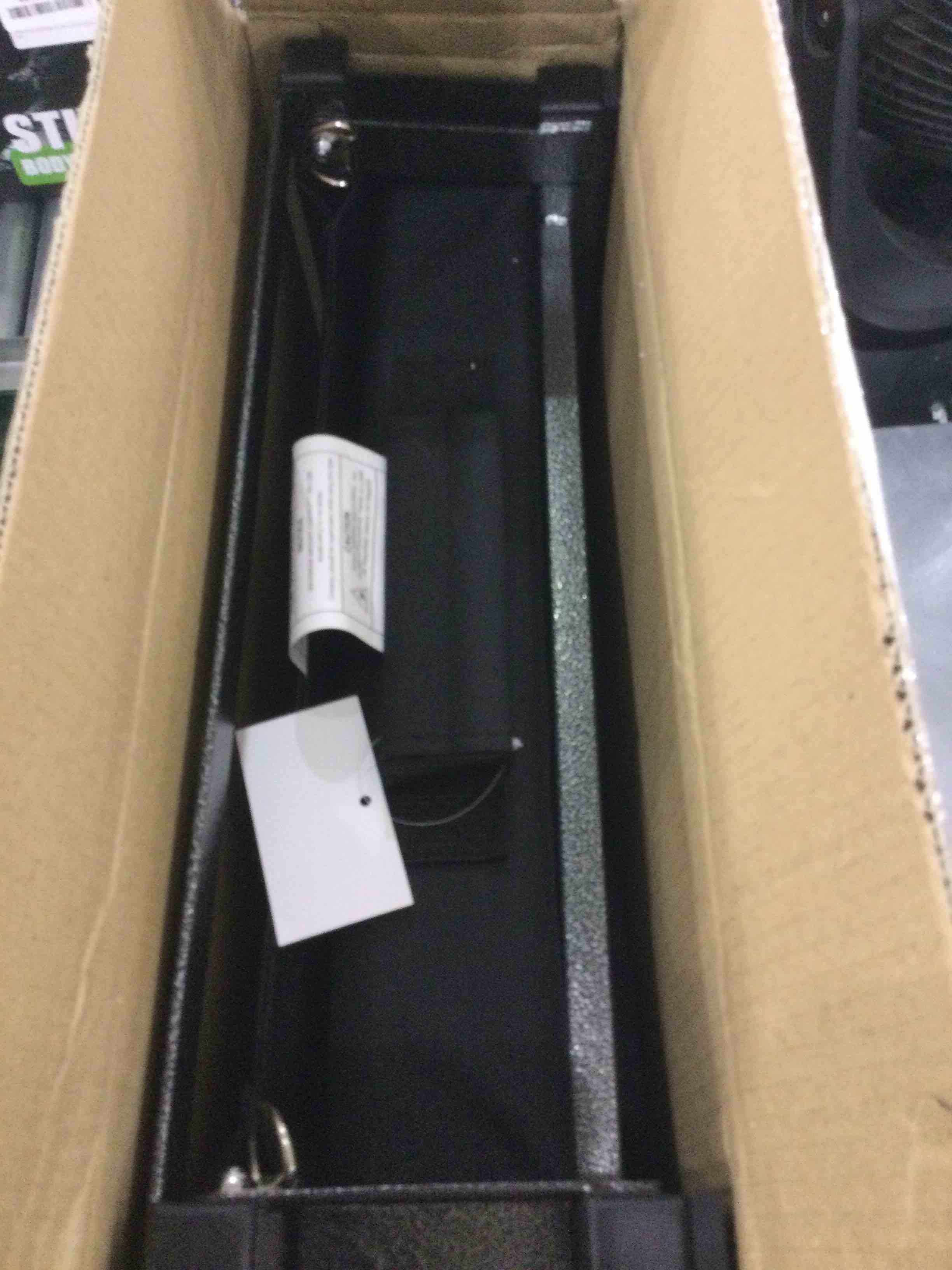 https://s3.amazonaws.com/lotting-images-prod/bidfta/EXS00451030_1692012718861.jpeg