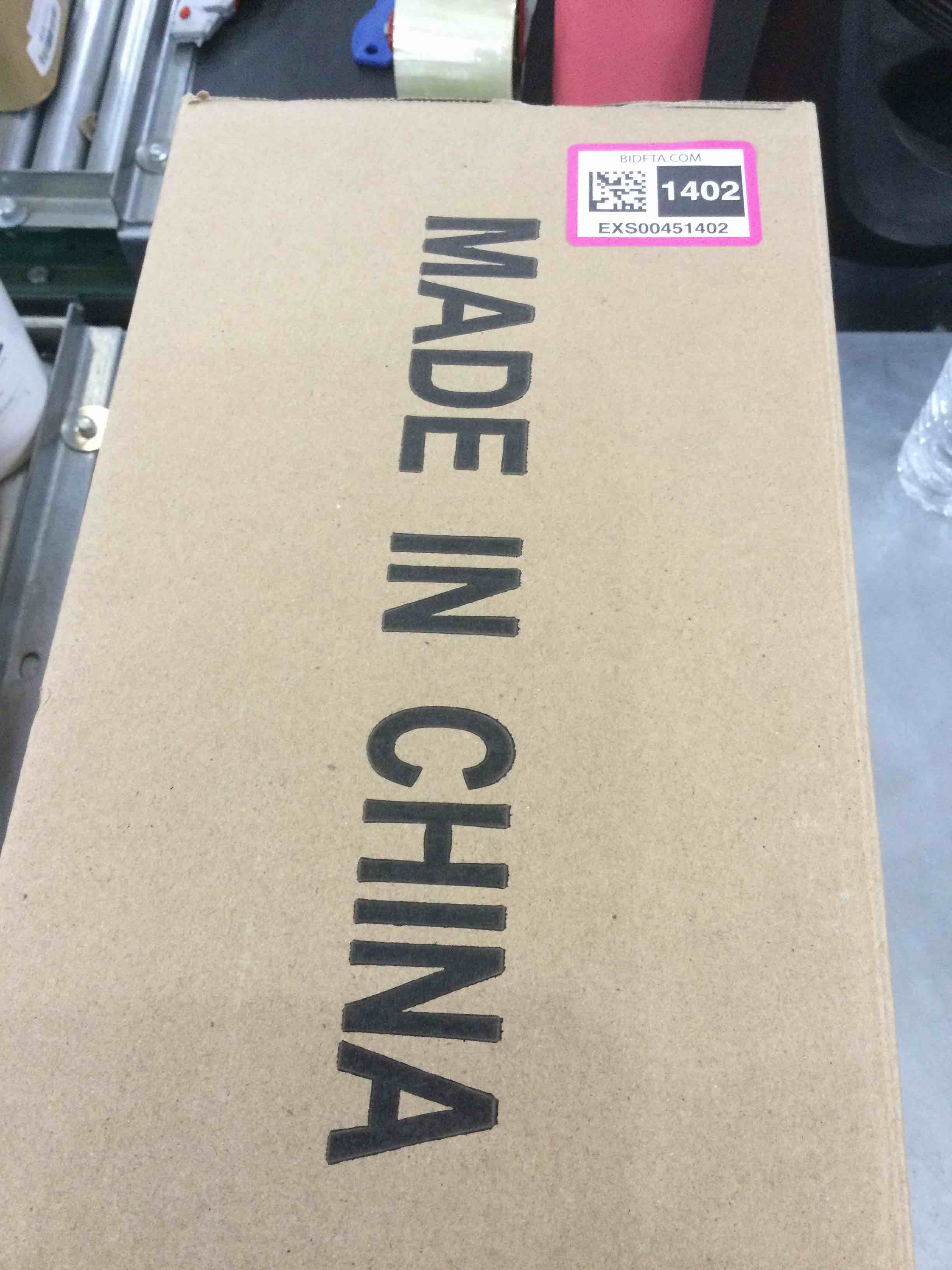 https://s3.amazonaws.com/lotting-images-prod/bidfta/EXS00451402_1692196931648.jpeg