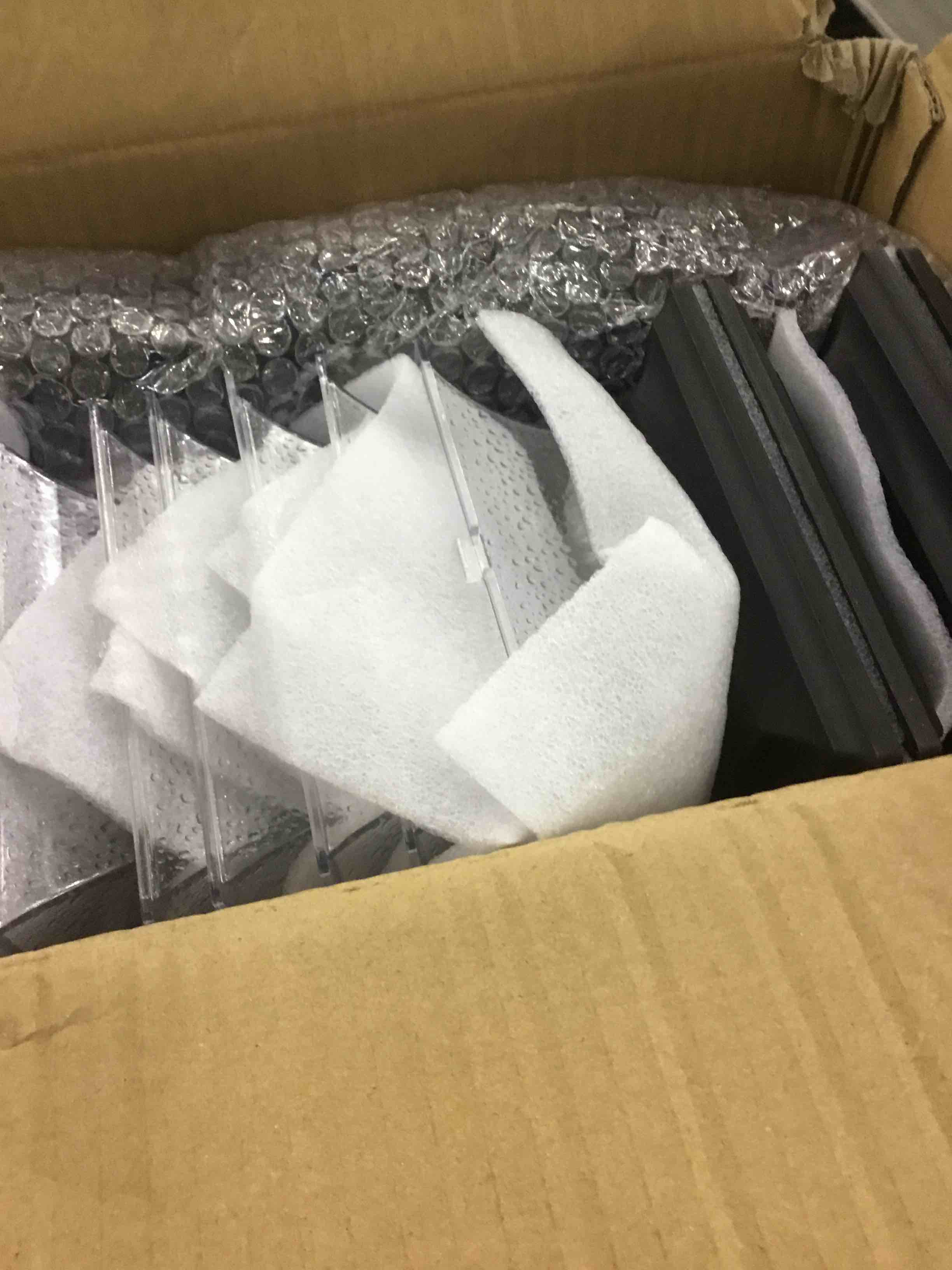 https://s3.amazonaws.com/lotting-images-prod/bidfta/EXS00452618_1692101582535.jpeg