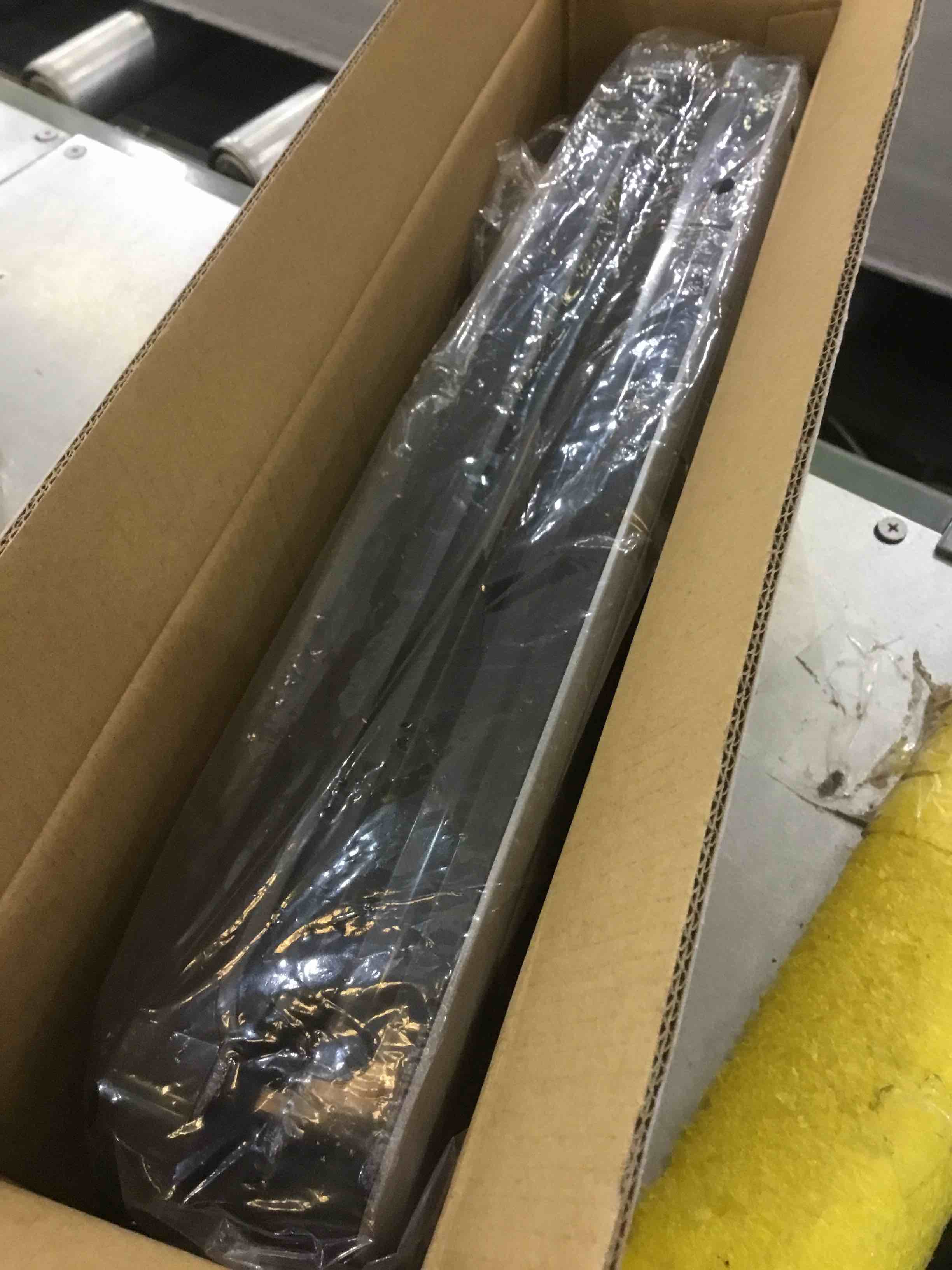 https://s3.amazonaws.com/lotting-images-prod/bidfta/EXS00452676_1692108705254.jpeg
