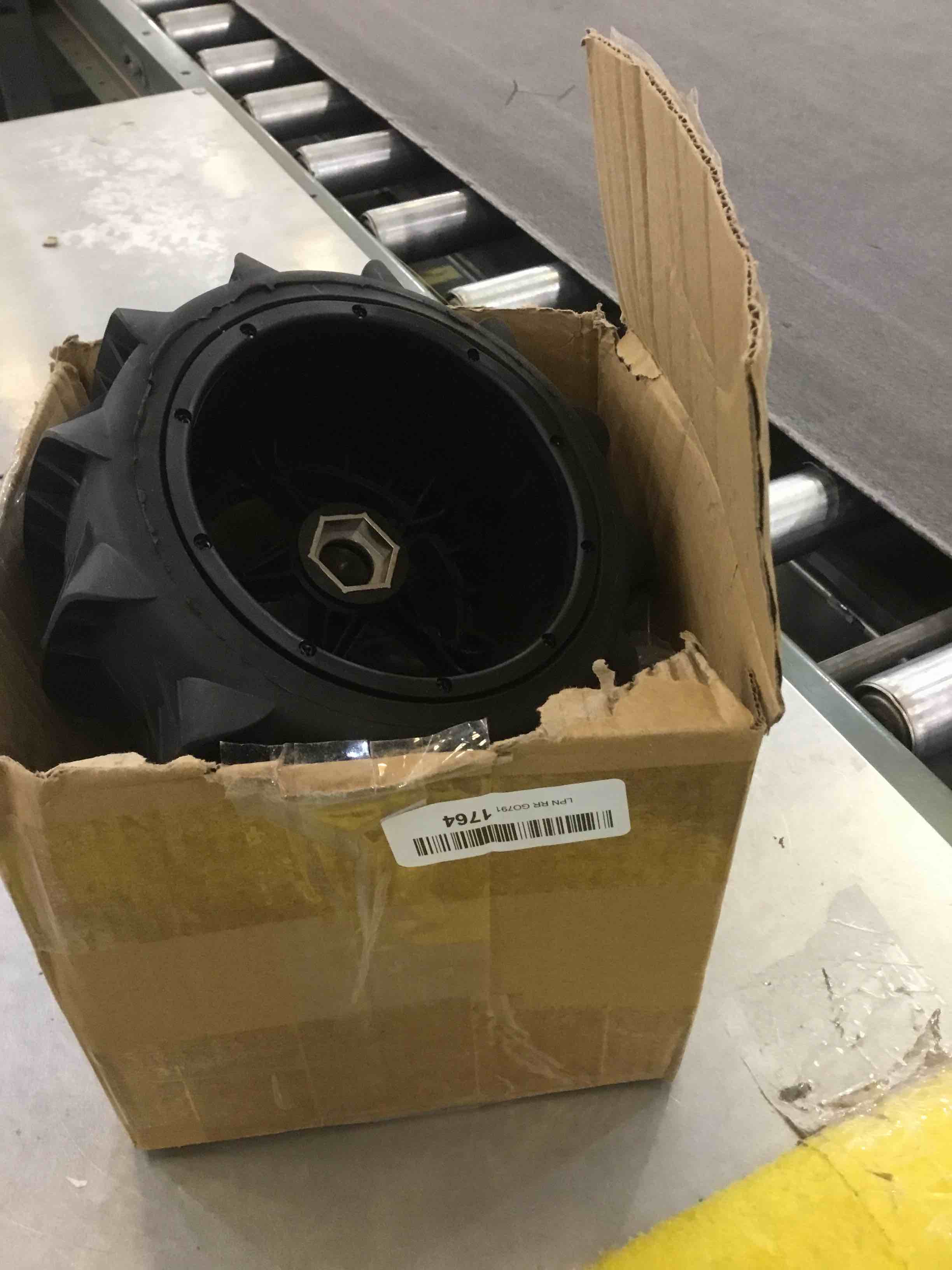 https://s3.amazonaws.com/lotting-images-prod/bidfta/EXS00452716_1692113004002.jpeg