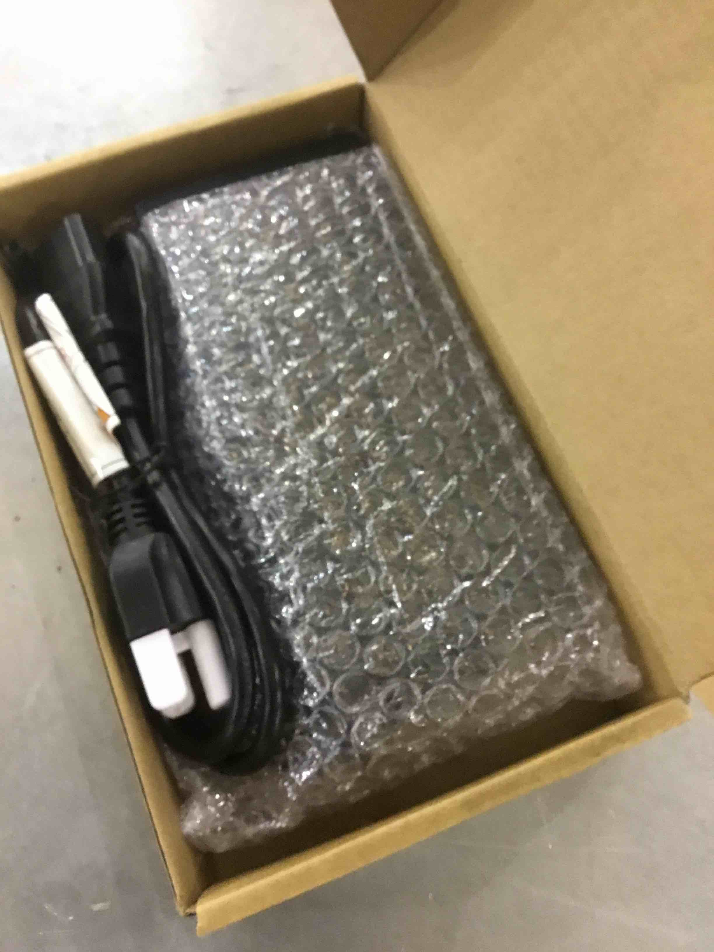 https://s3.amazonaws.com/lotting-images-prod/bidfta/EXS00452866_1692189365722.jpeg