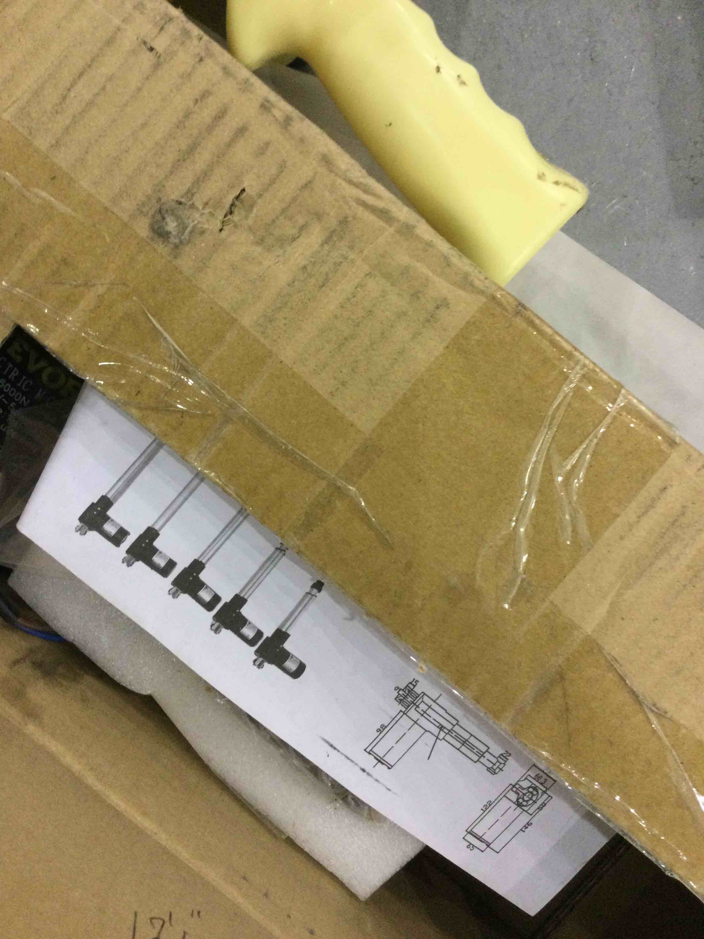 https://s3.amazonaws.com/lotting-images-prod/bidfta/EXS00453020_1692012150495.jpeg